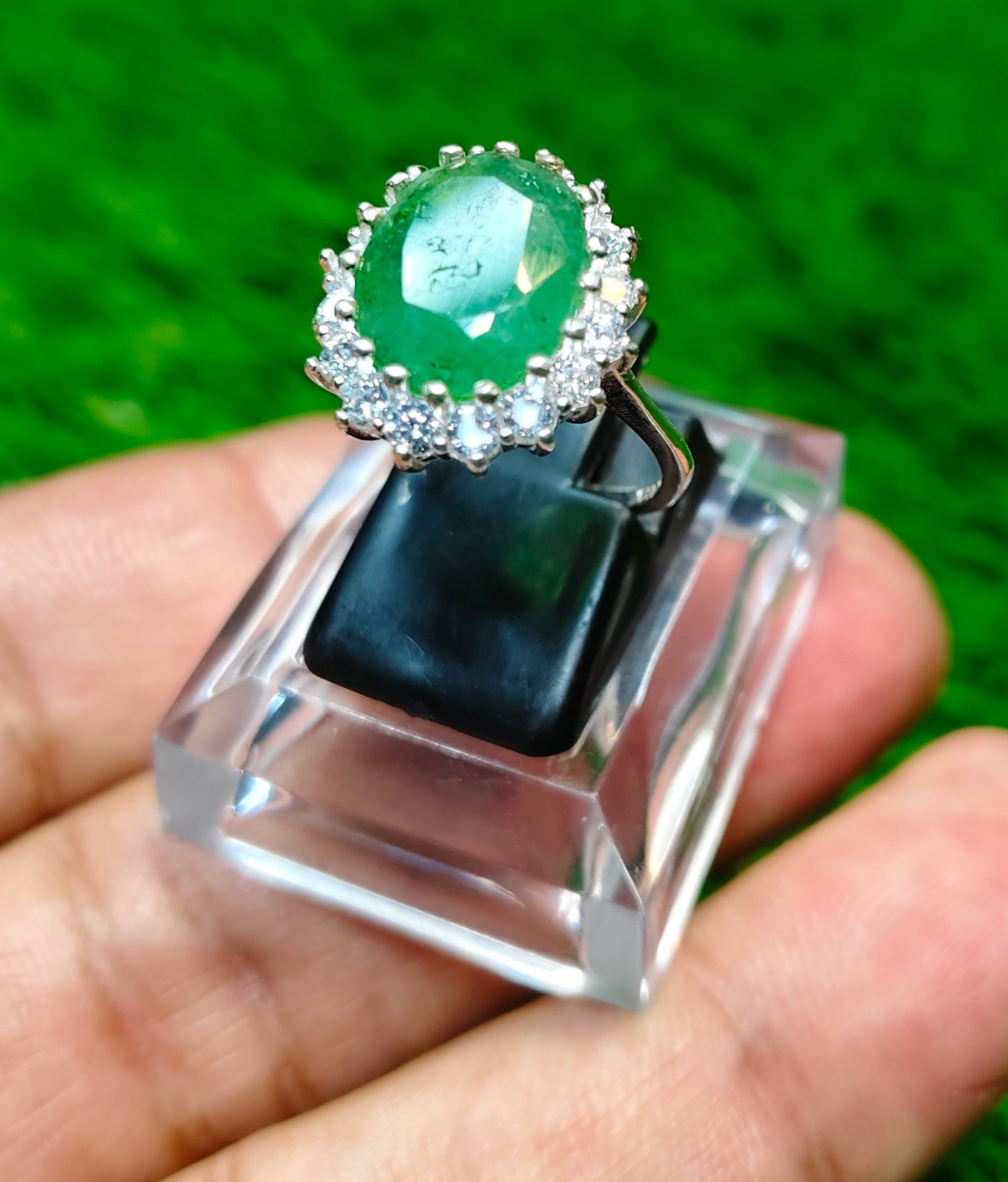 Zamurd Ring