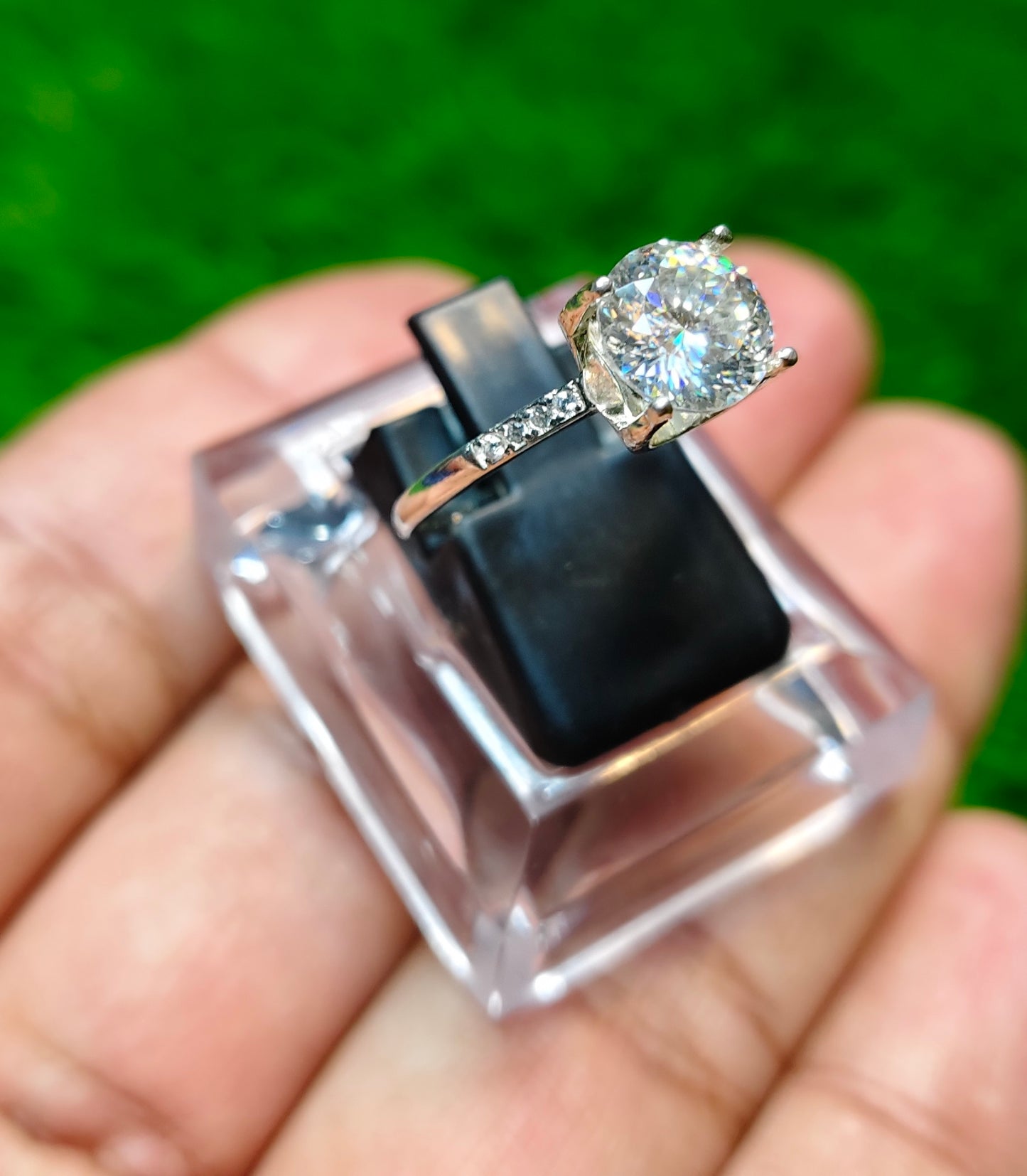 Russia Cut Moissanite Diamond Ring