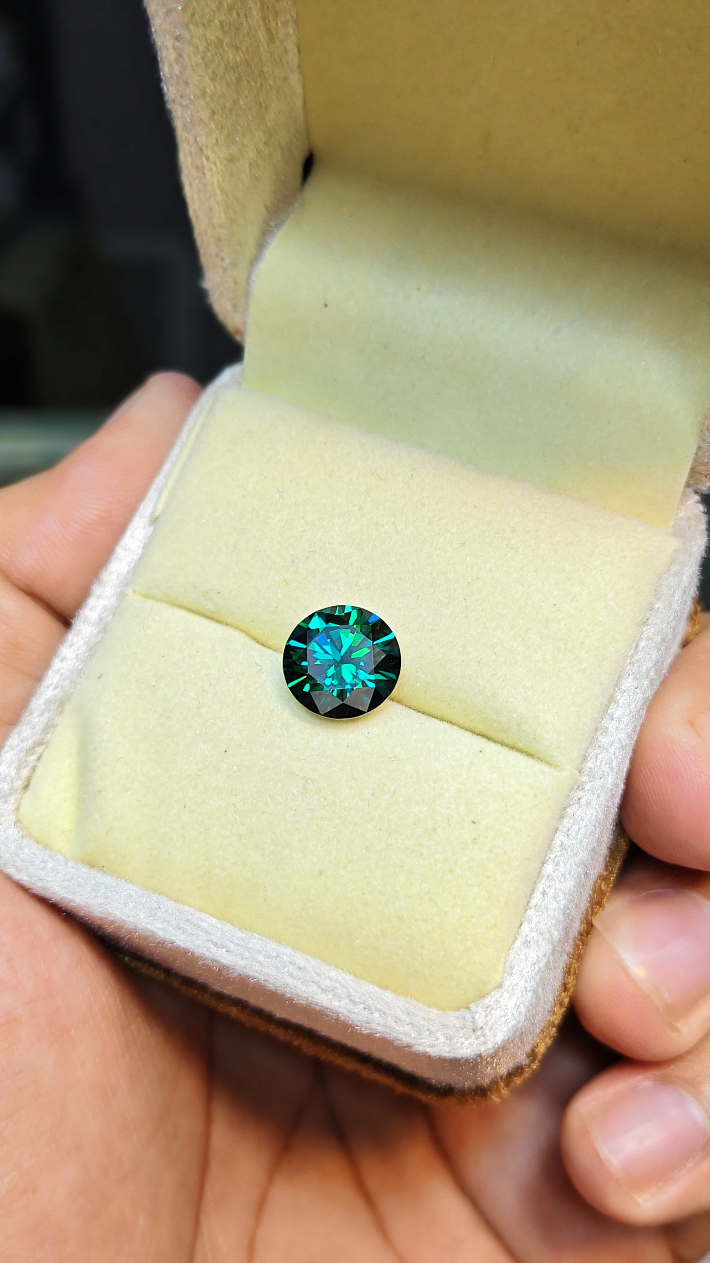 Dark Green Color Moissanite