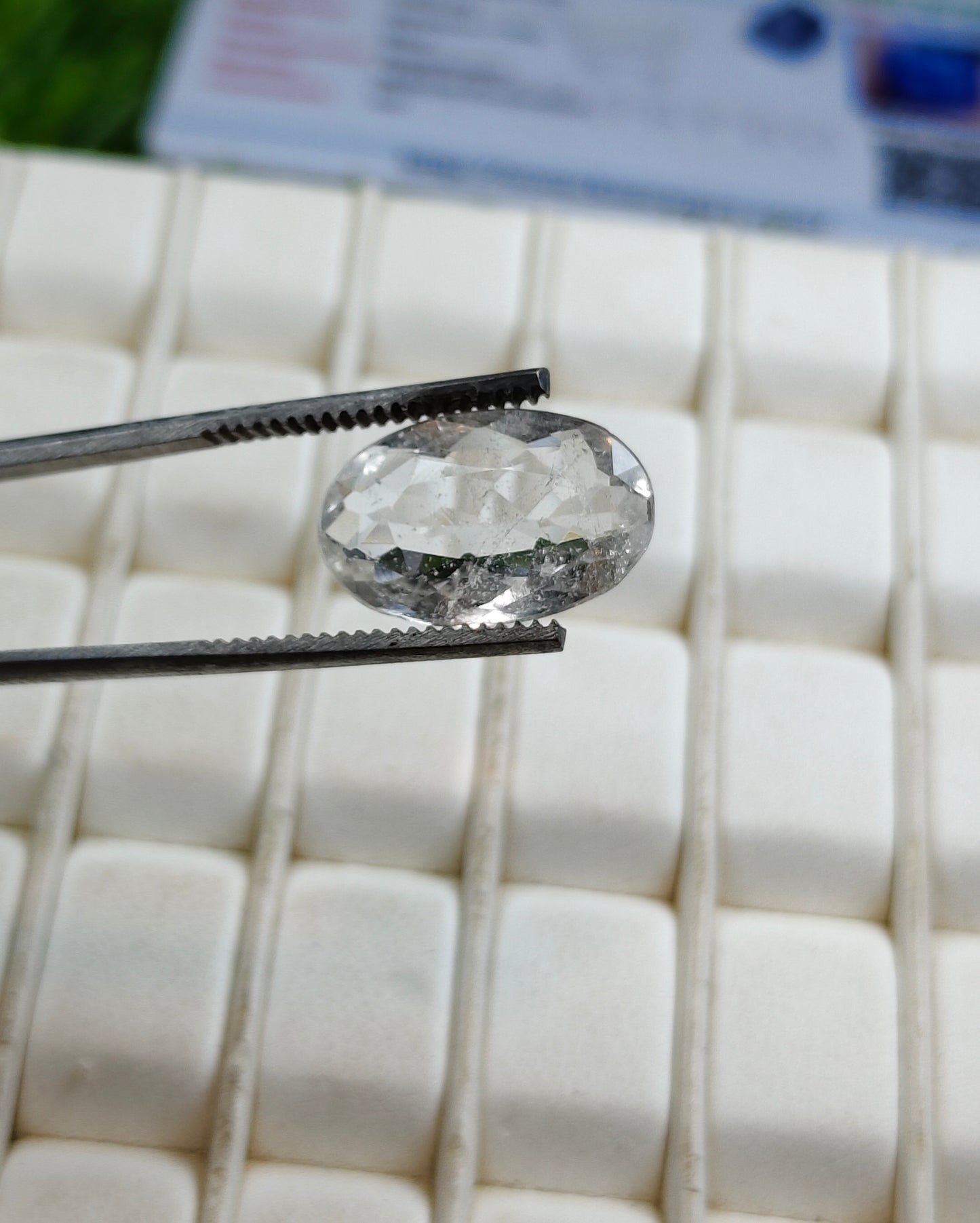 White Pukhraj With Lab Certificate