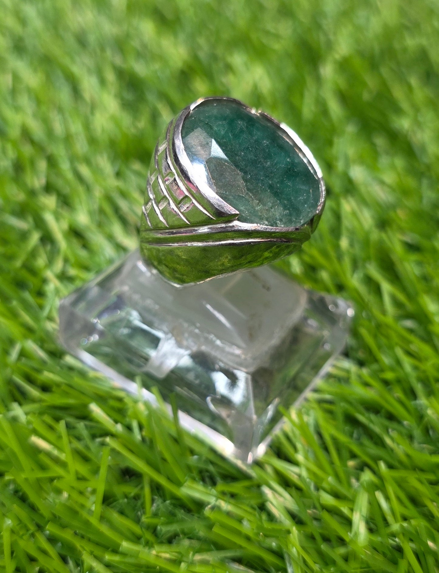 Premium Quality Zamurd Ring
