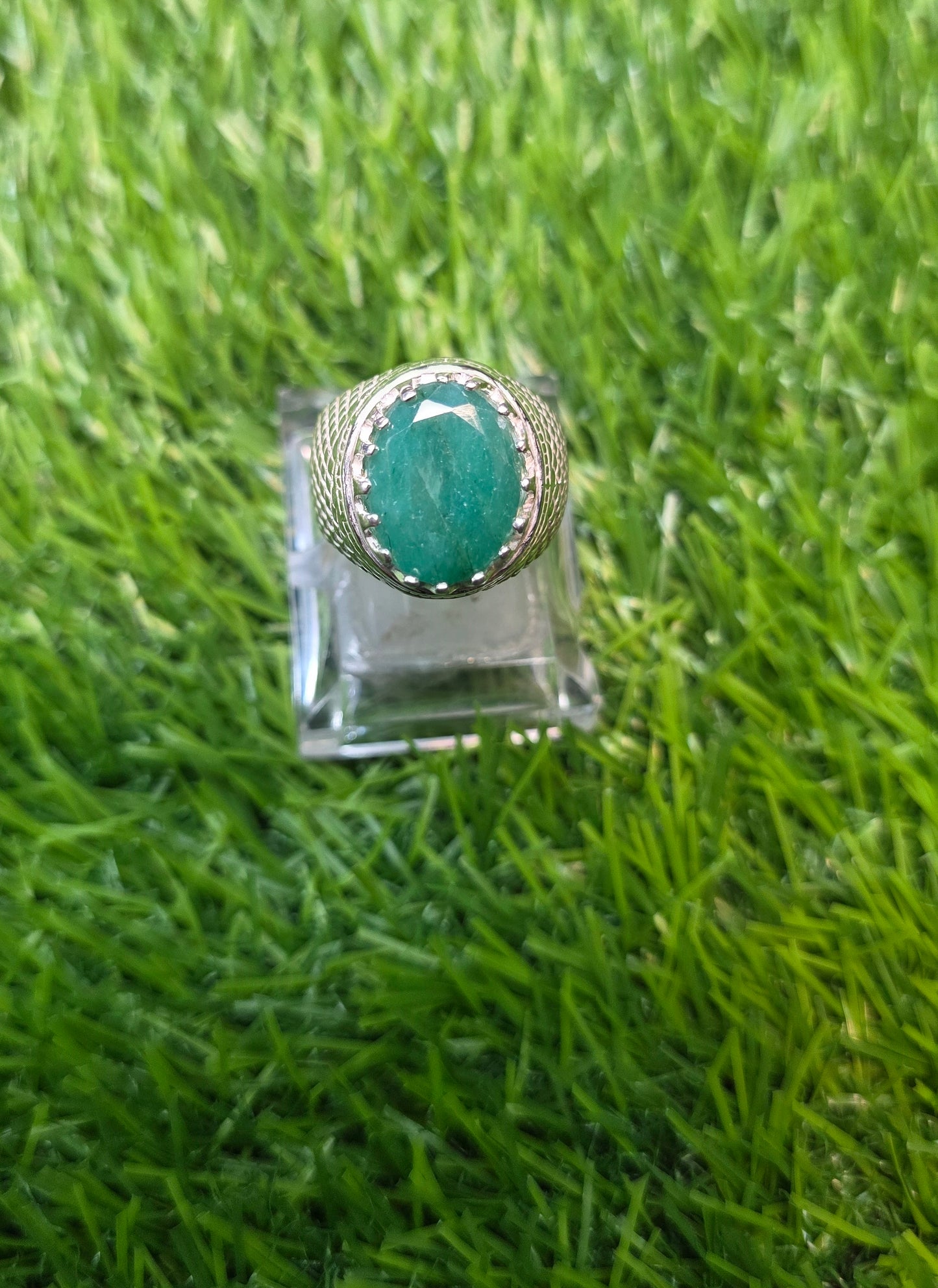 Premium Quality Zamurd Ring