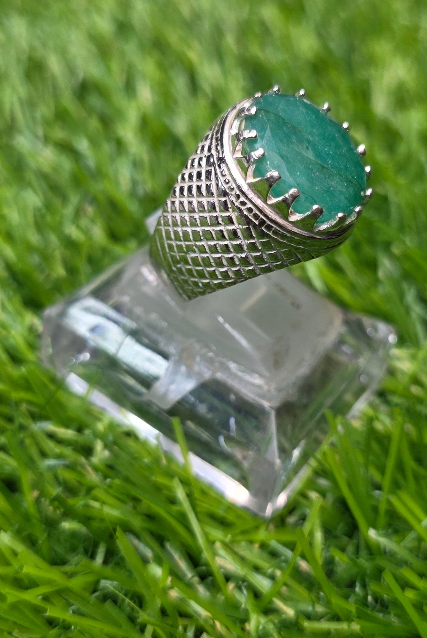 Premium Quality Zamurd Ring