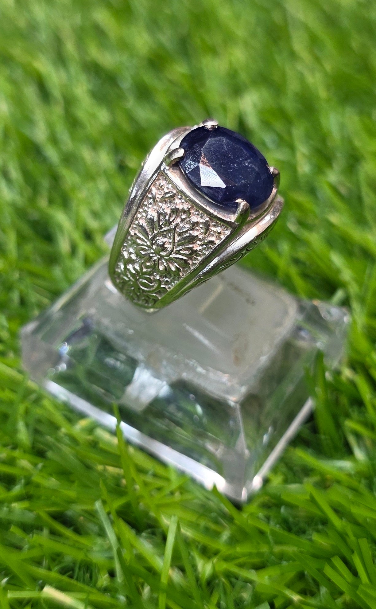 Premium Quality Neelam Ring