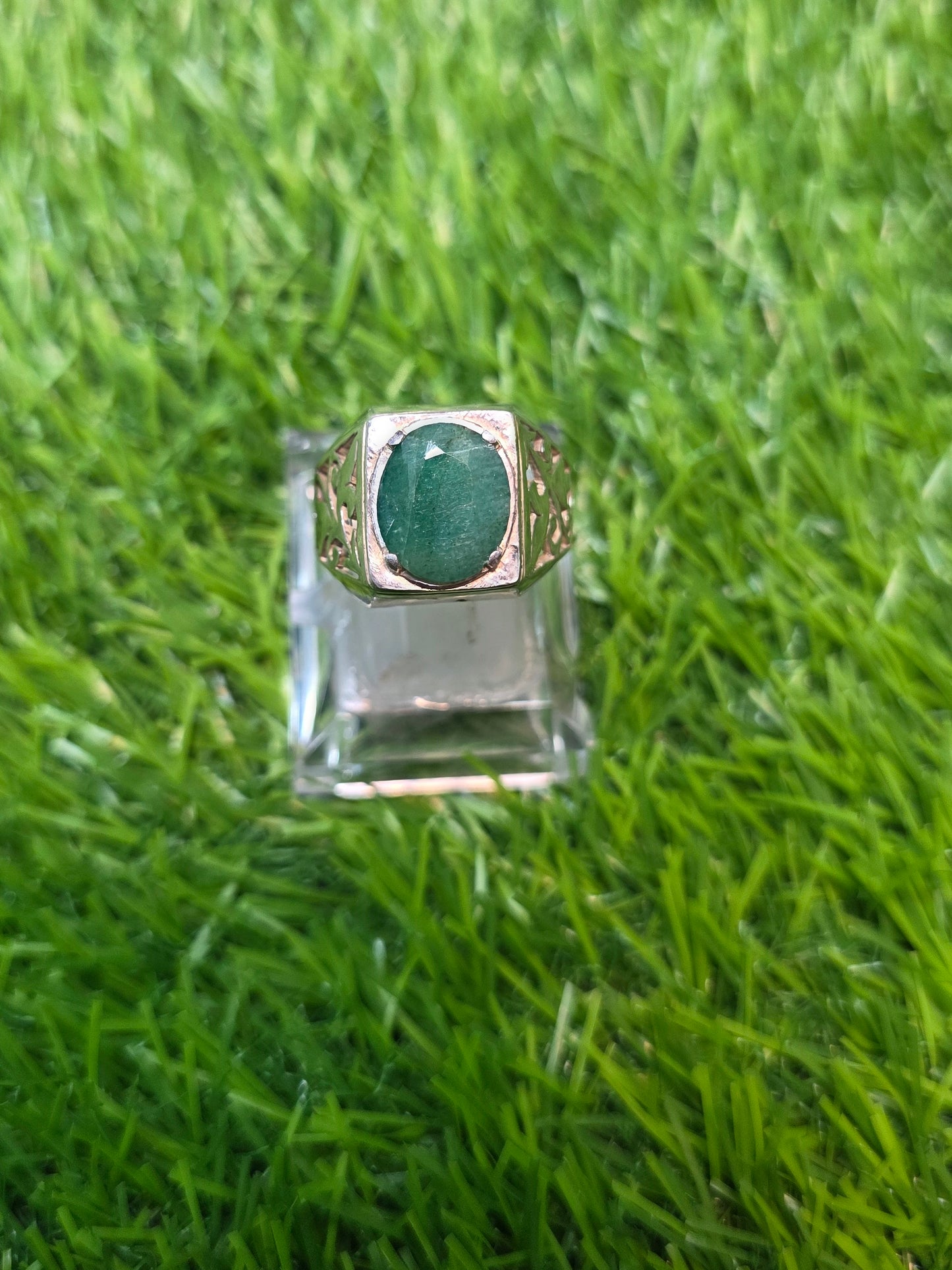 Premium Quality Zamurd Ring