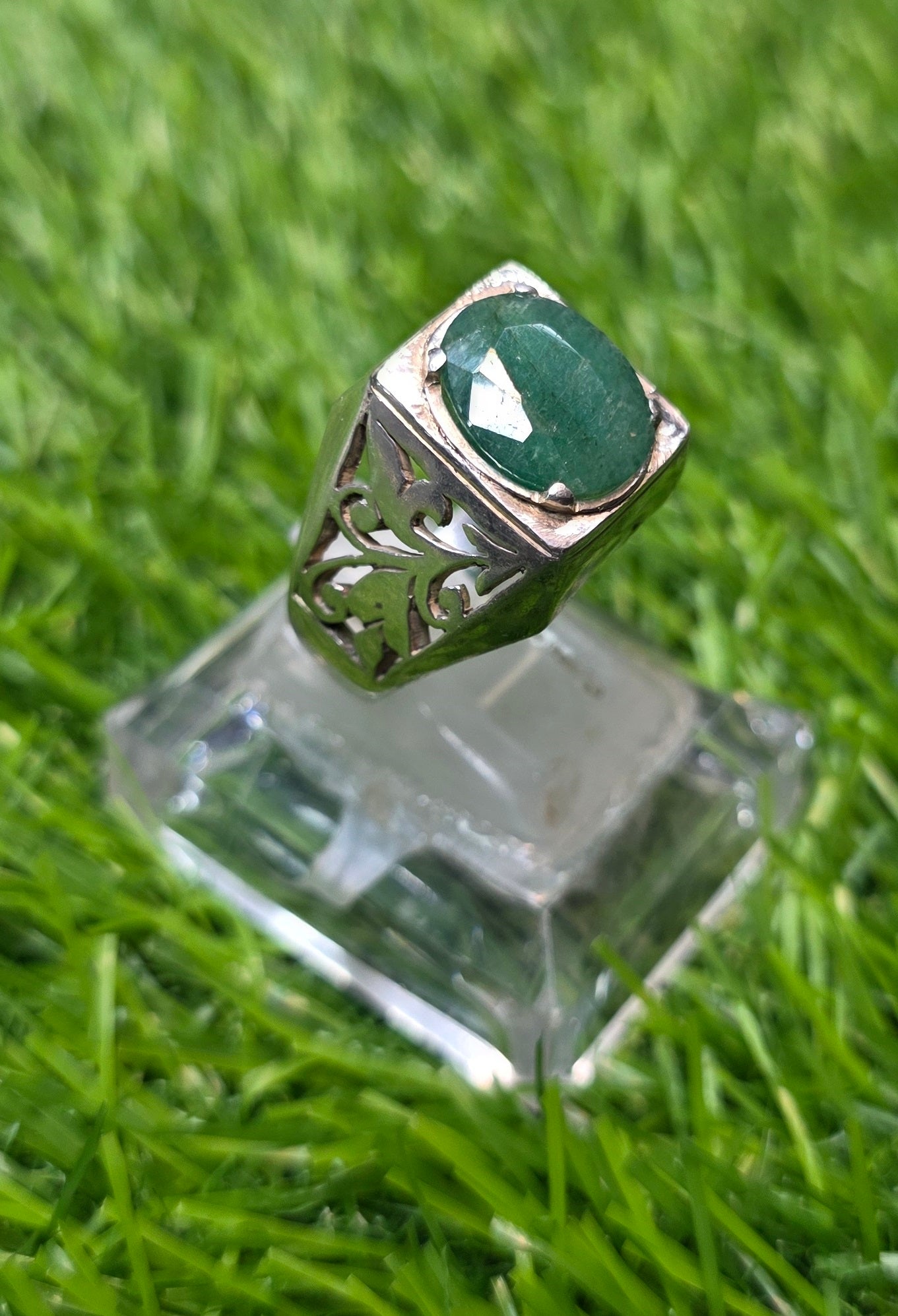 Premium Quality Zamurd Ring