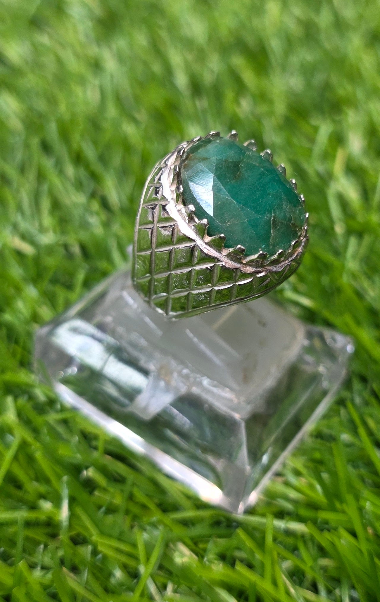 Premium Quality Zambia Zamurd Ring