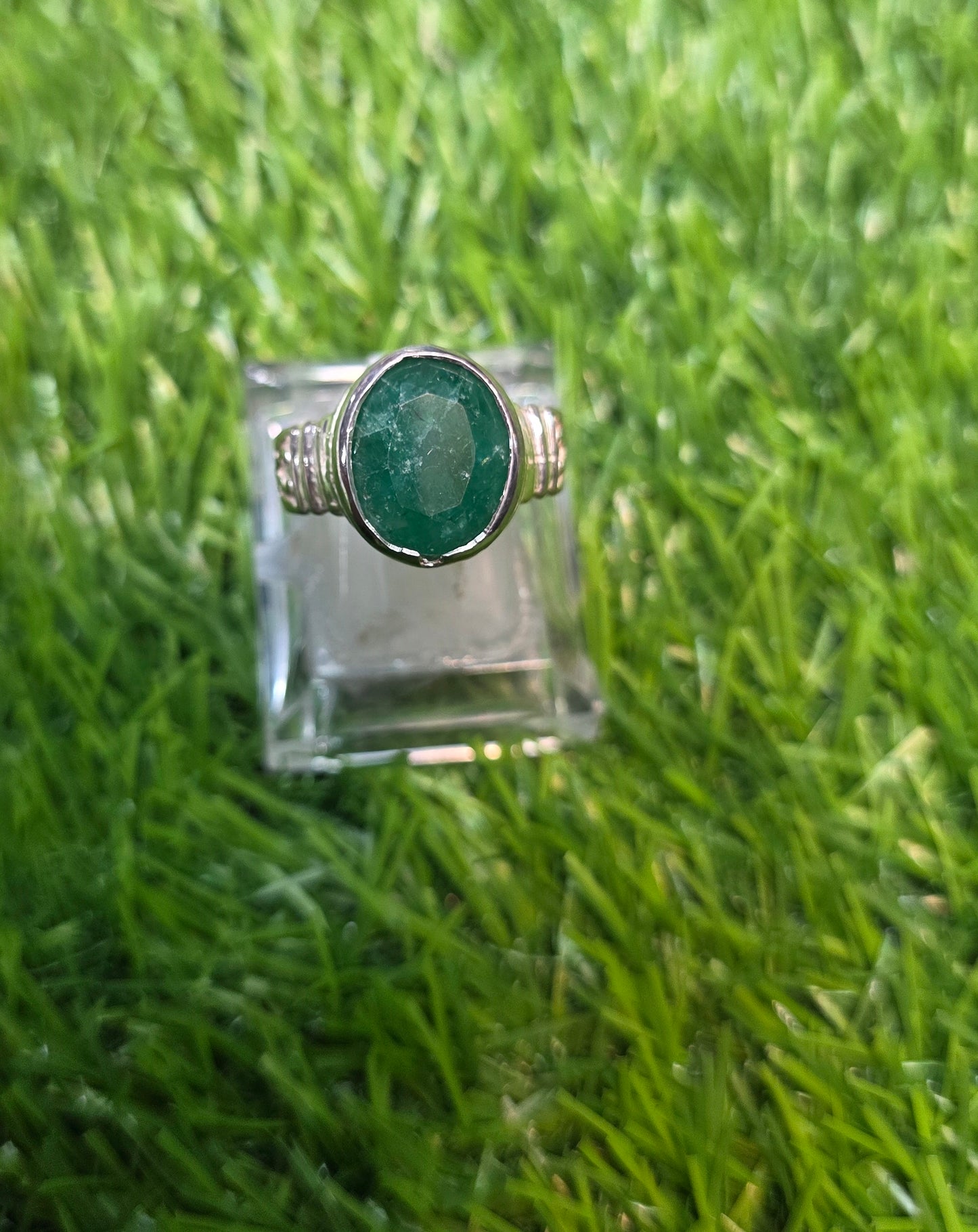 Premium Quality Zamurd Ring