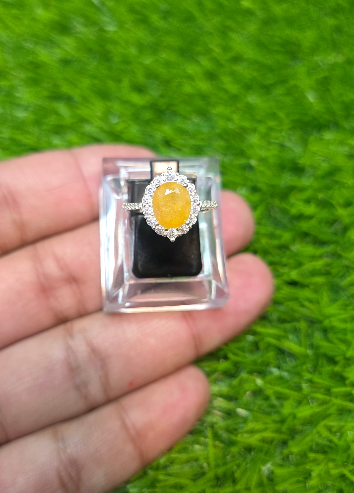 Premium Quality Pukhraj Ring (Ladies)