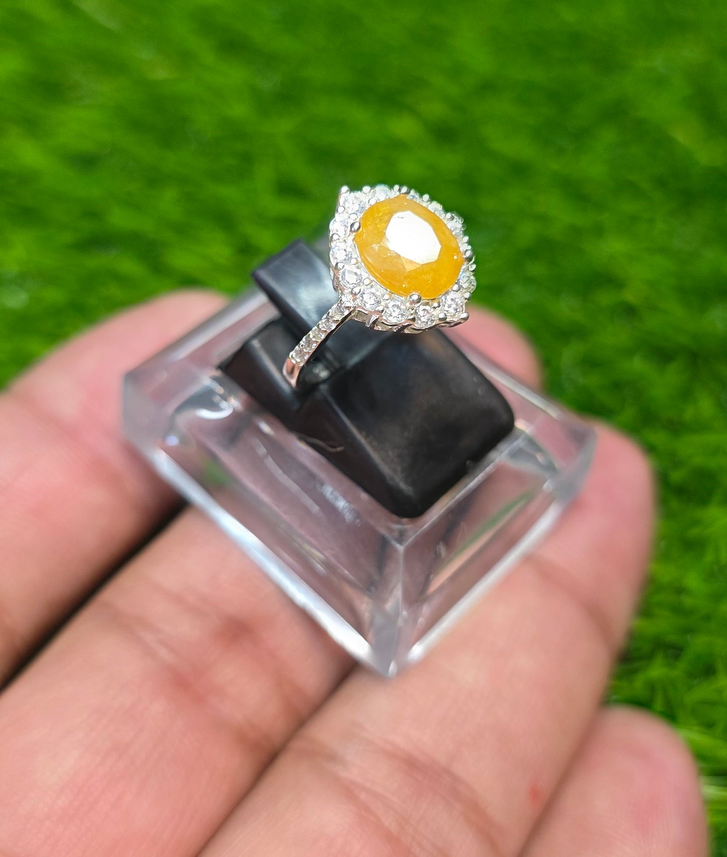 Premium Quality Pukhraj Ring (Ladies)