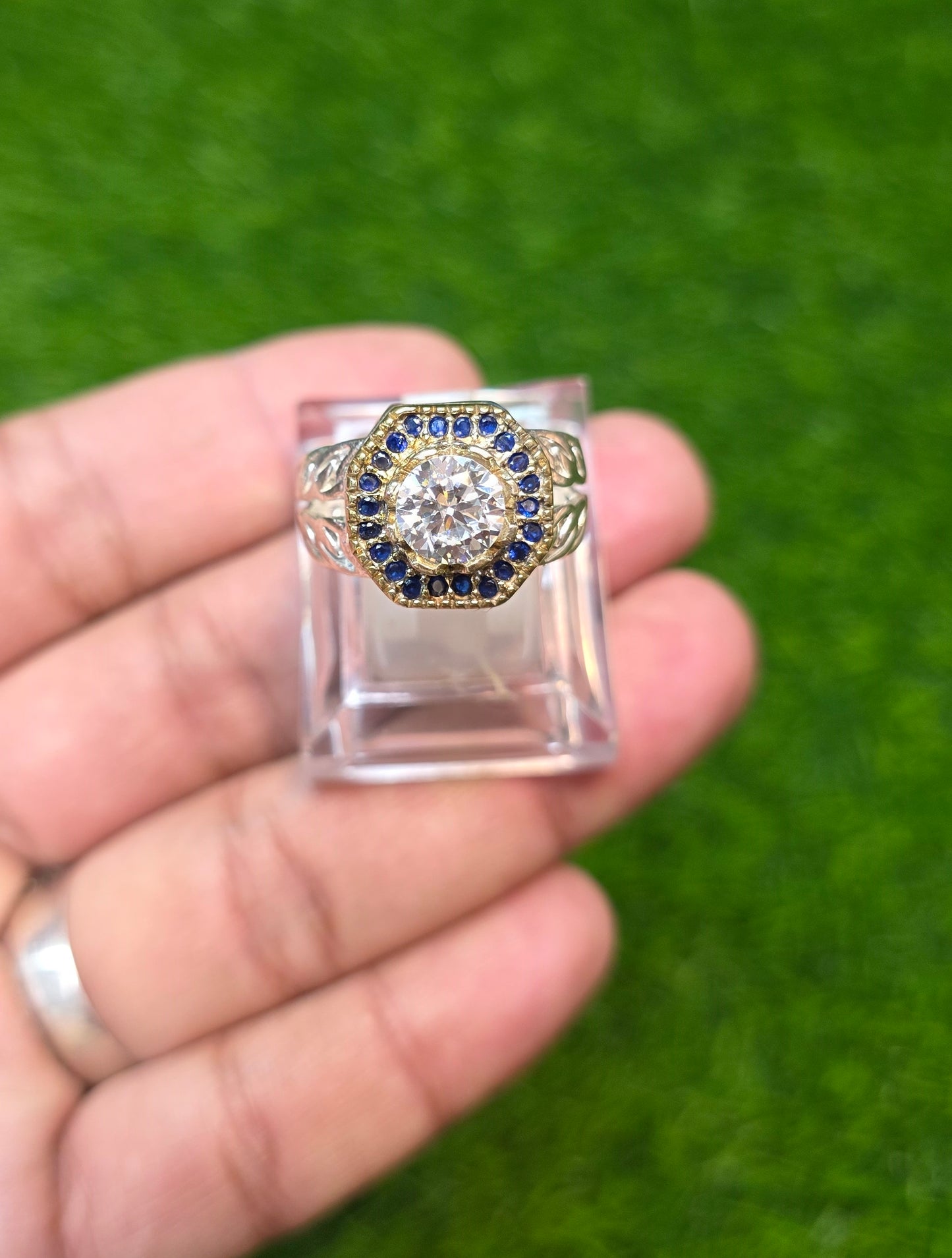 Premium Quality Vintage Style White Moissanite Ring