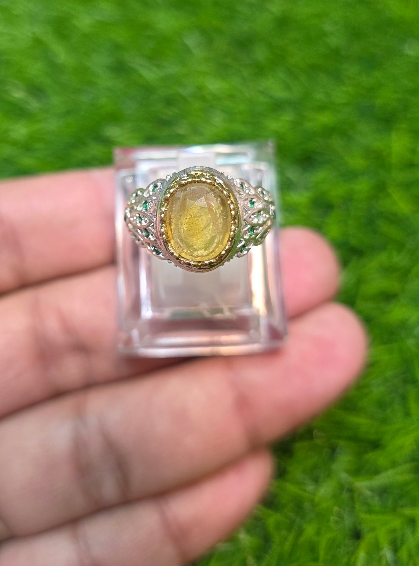 Premium Quality Vintage Style Yellow Sapphire Ring