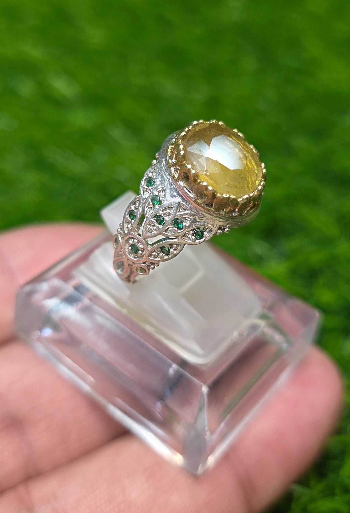 Premium Quality Vintage Style Yellow Sapphire Ring