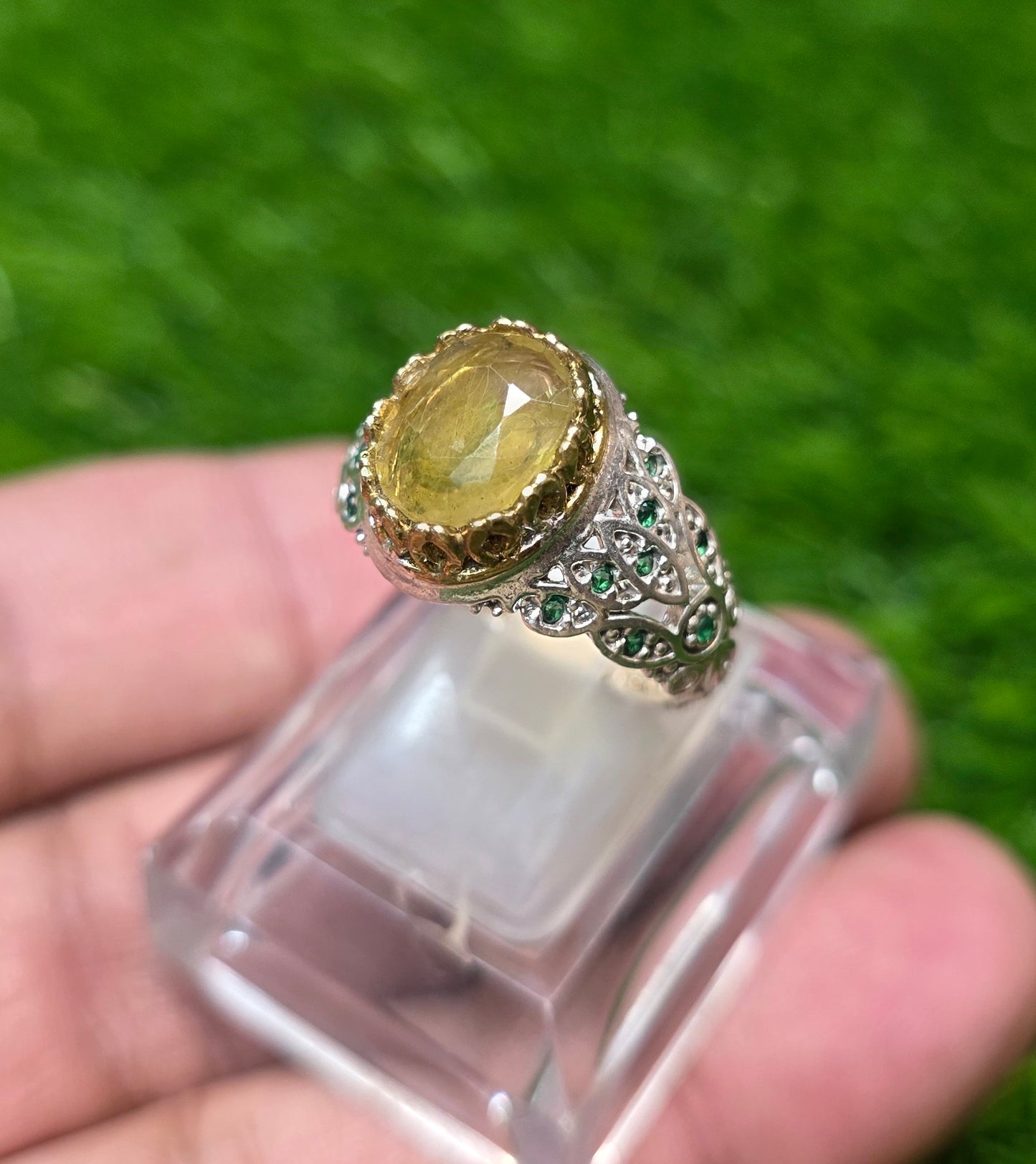 Premium Quality Vintage Style Yellow Sapphire Ring