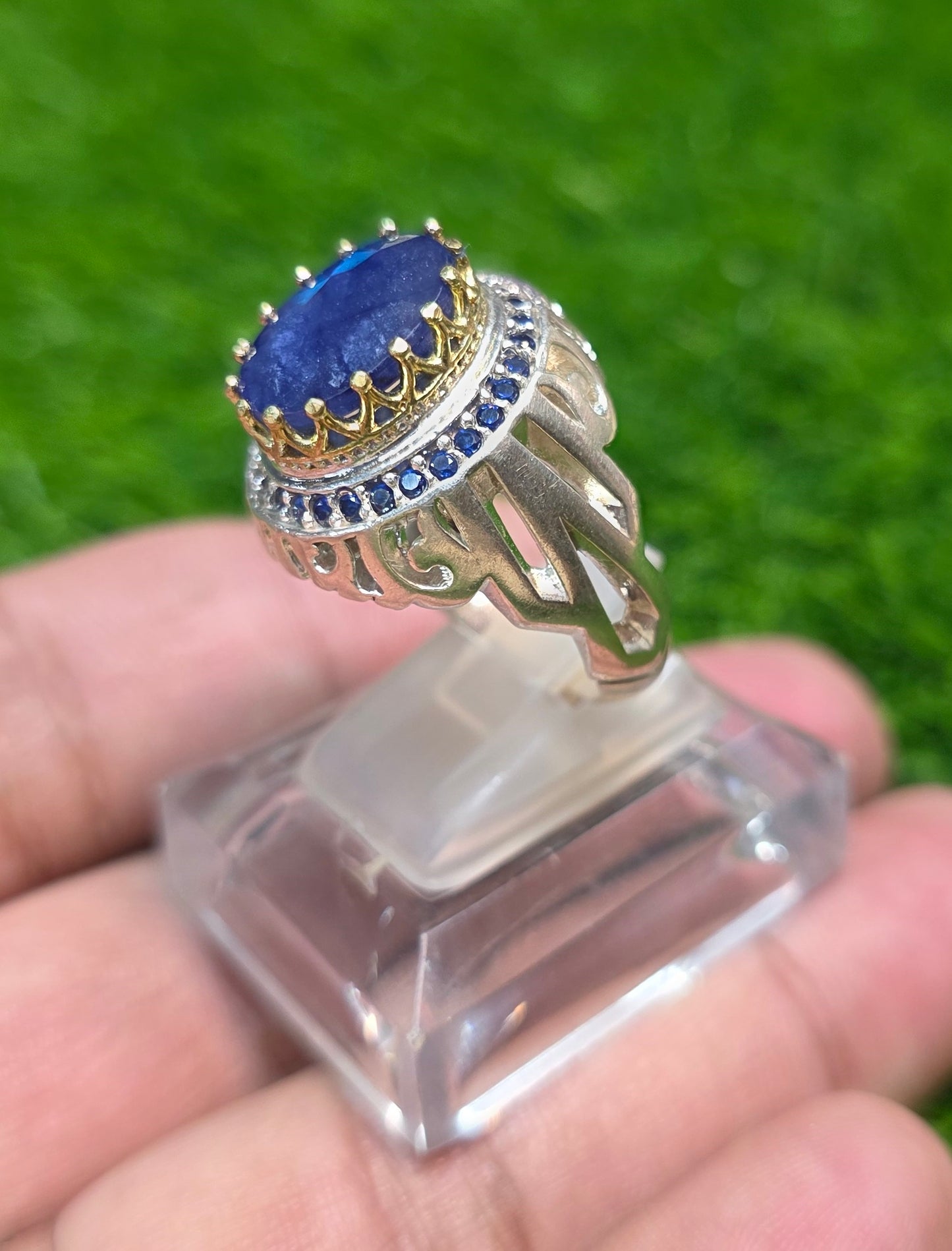 Premium Quality Vintage Style Blue Sapphire Ring