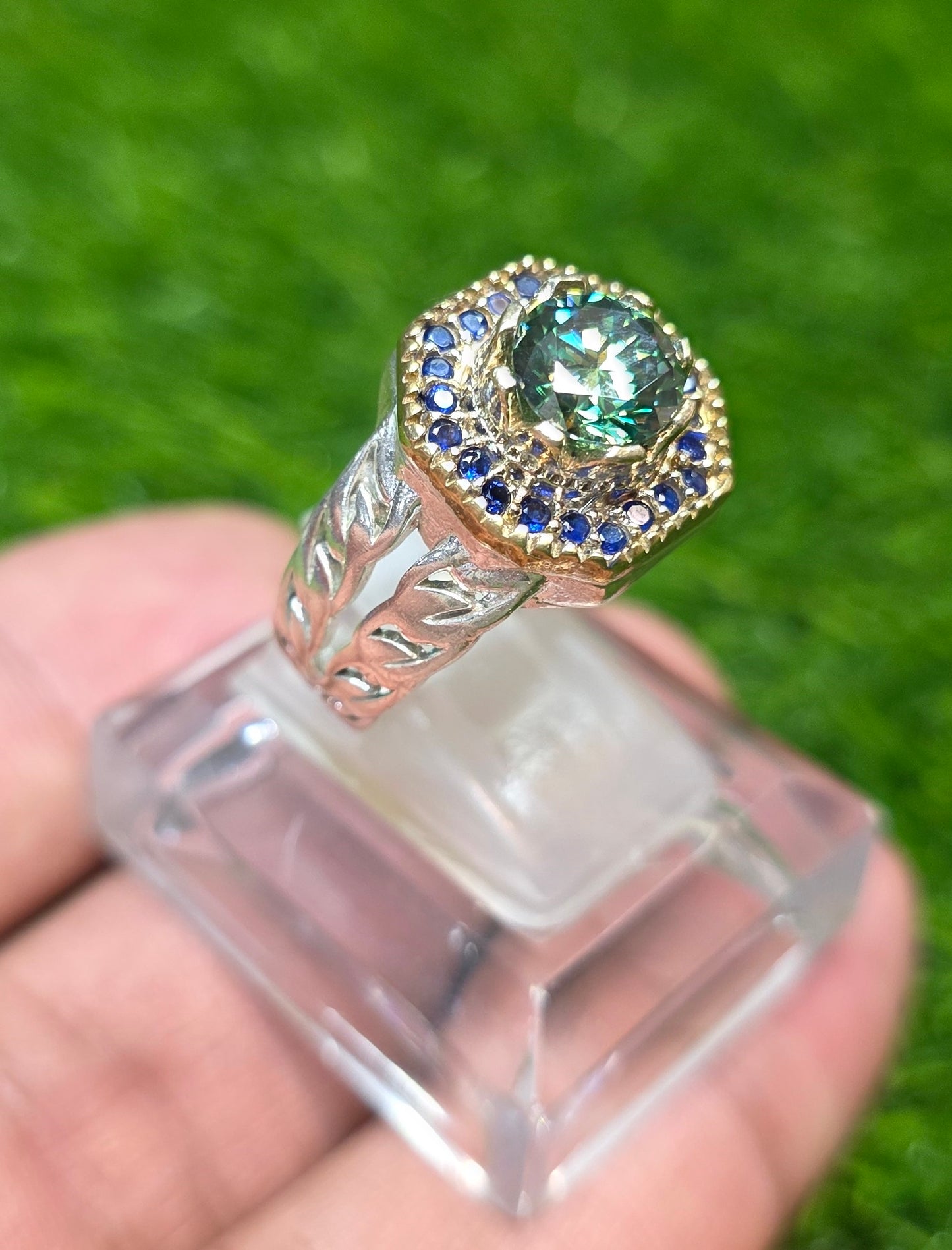 Premium Quality Vintage Style Green Moissanite Ring