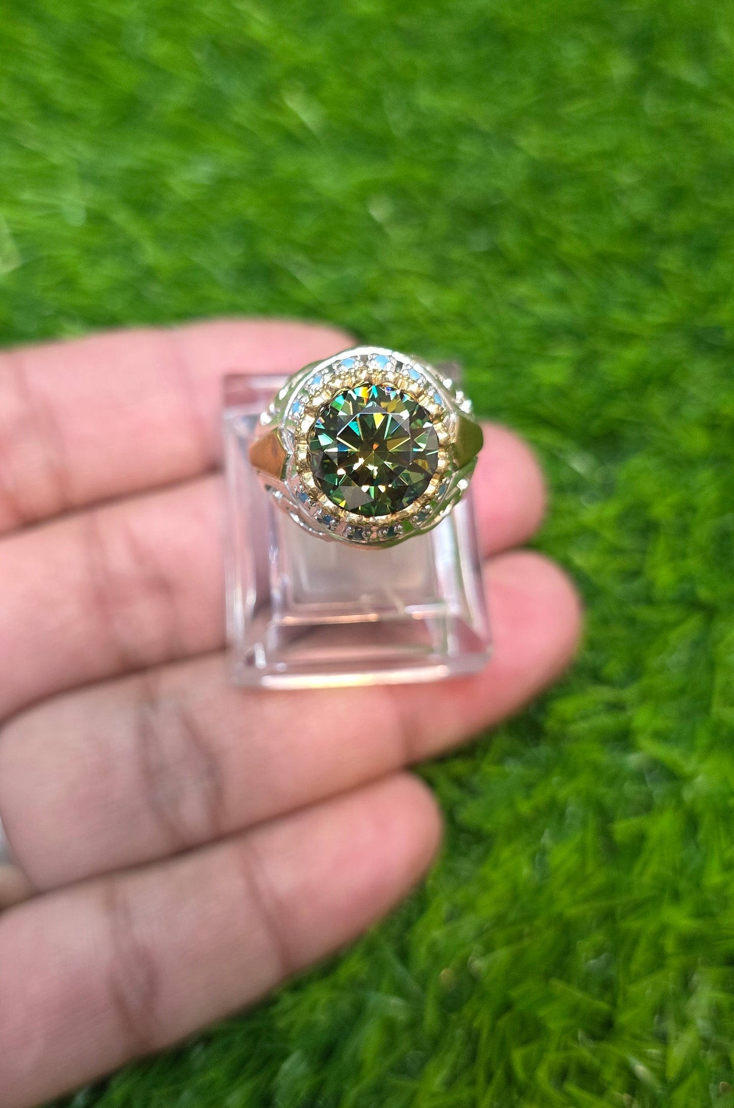 Premium Quality Vintage Style Green Moissanite Ring