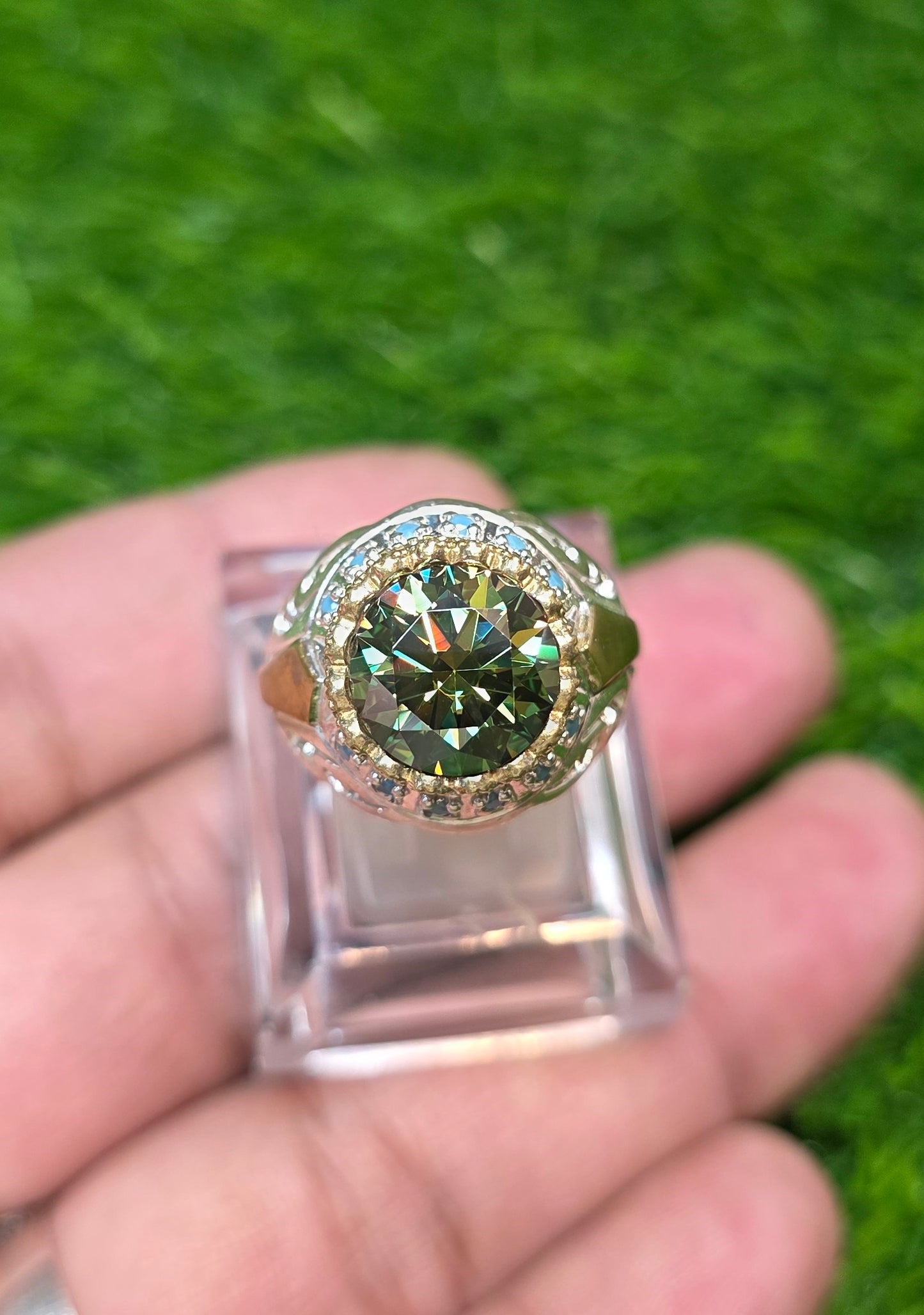 Premium Quality Vintage Style Green Moissanite Ring