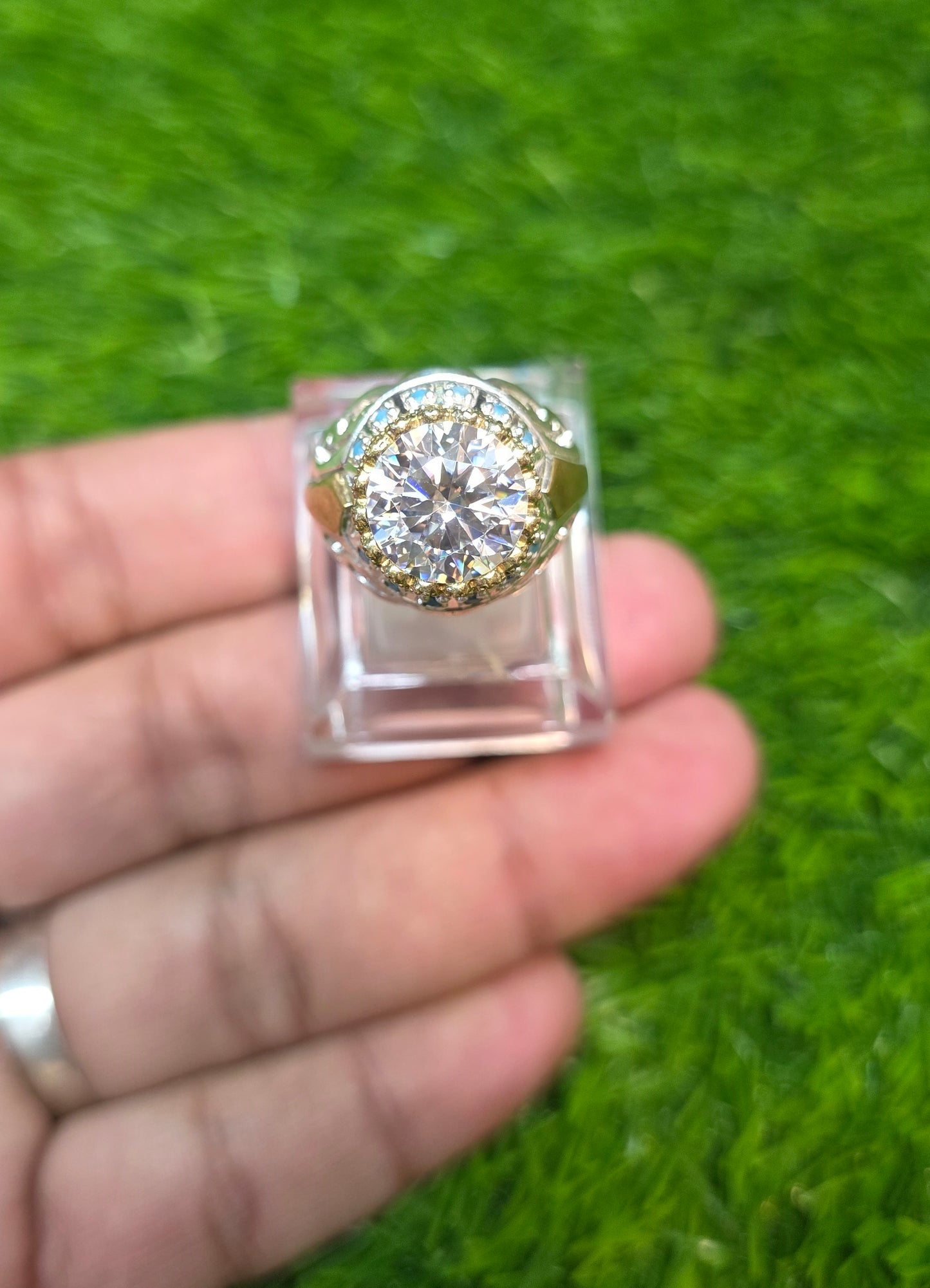 Premium Quality Vintage Style White Moissanite Ring