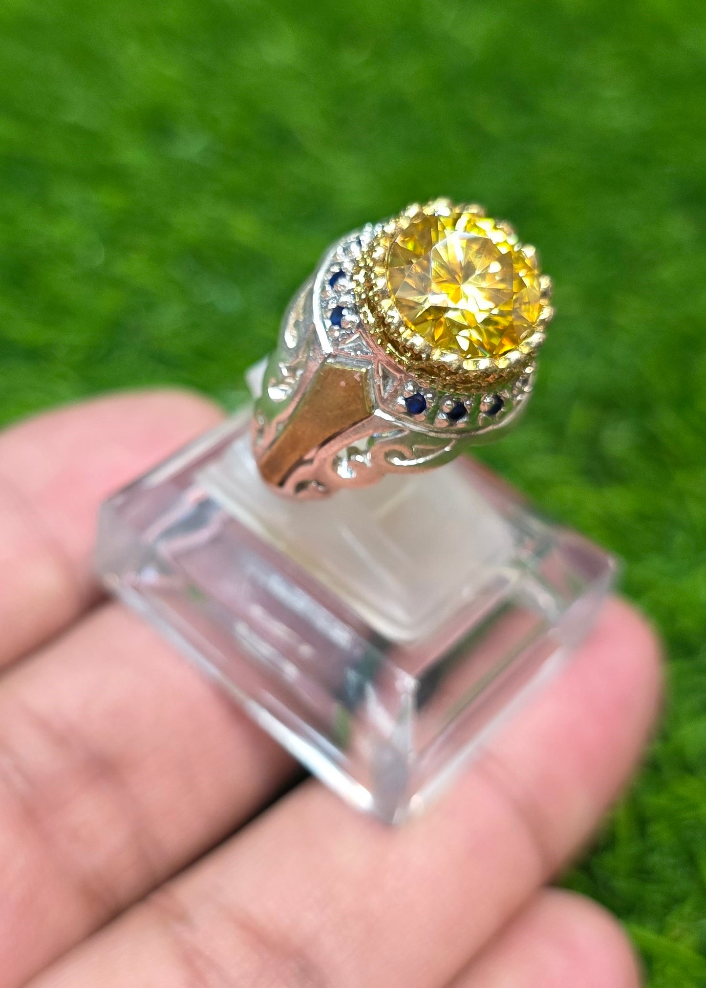Premium Quality Vintage Style Golden Moissanite Ring