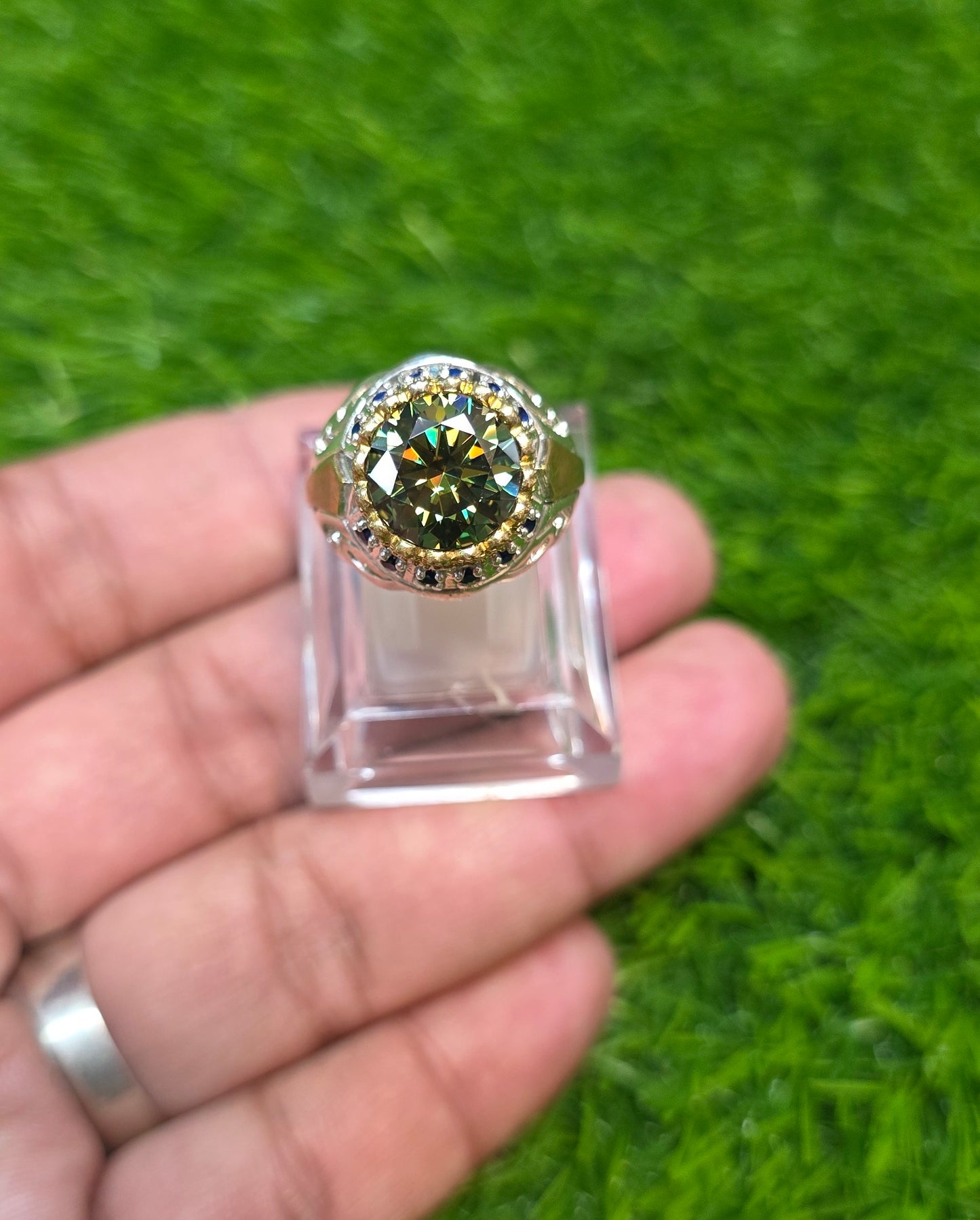 Premium Quality Vintage Style Green Moissanite Ring