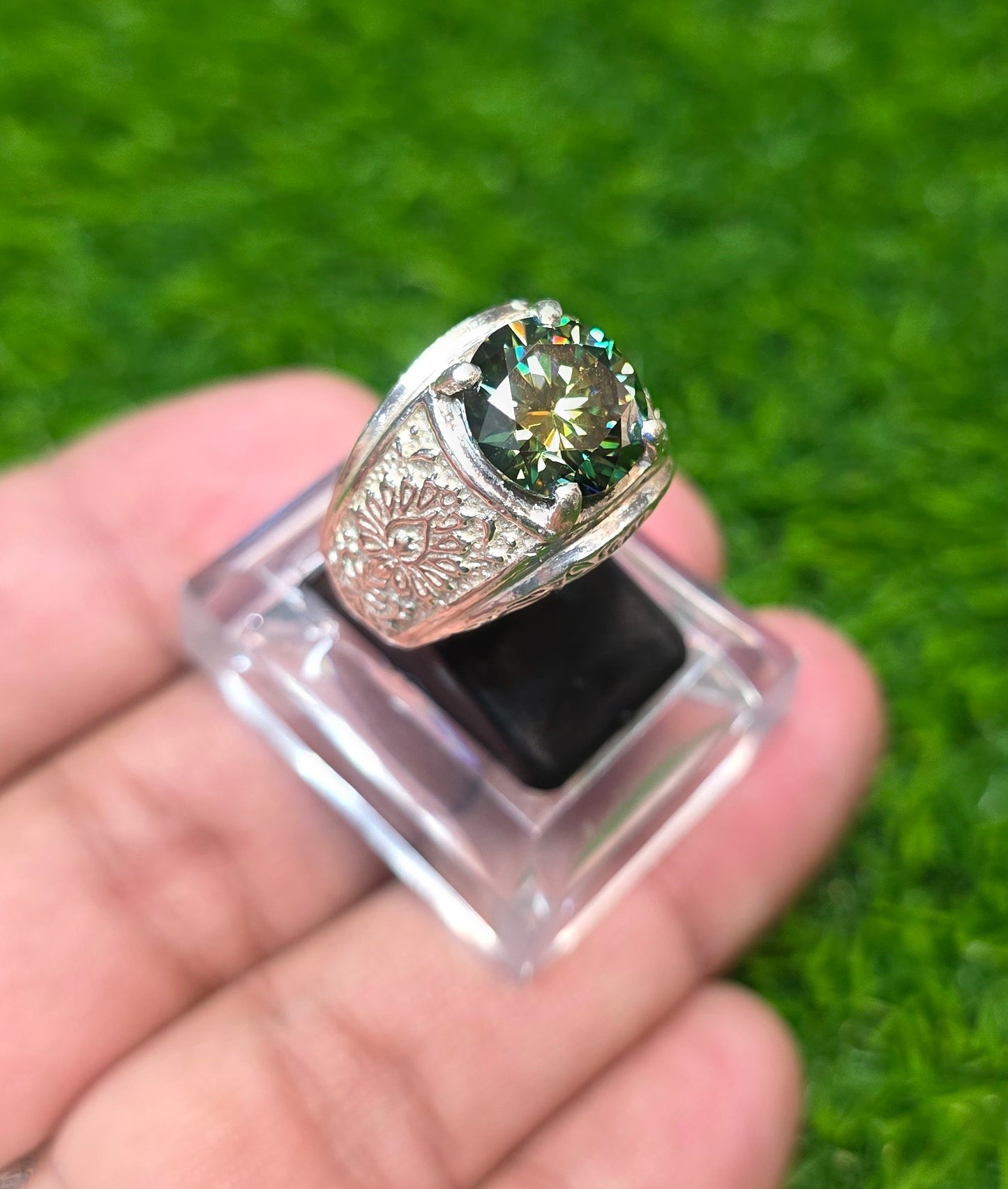 Premium Quality Green Moissanite Ring