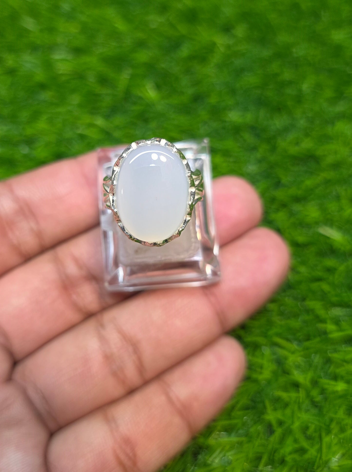 Premium Quality White Aqeeq Ring