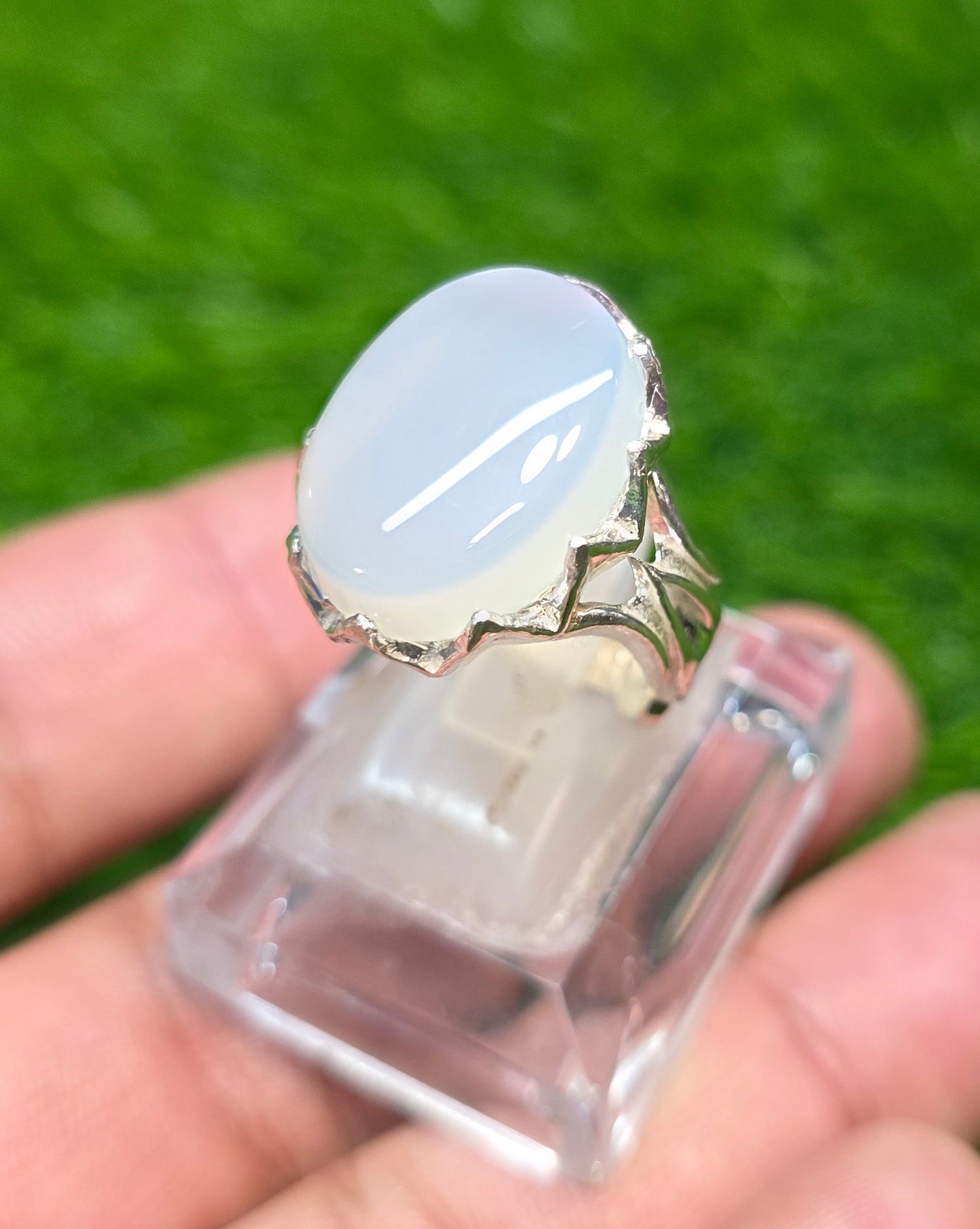 Premium Quality White Aqeeq Ring