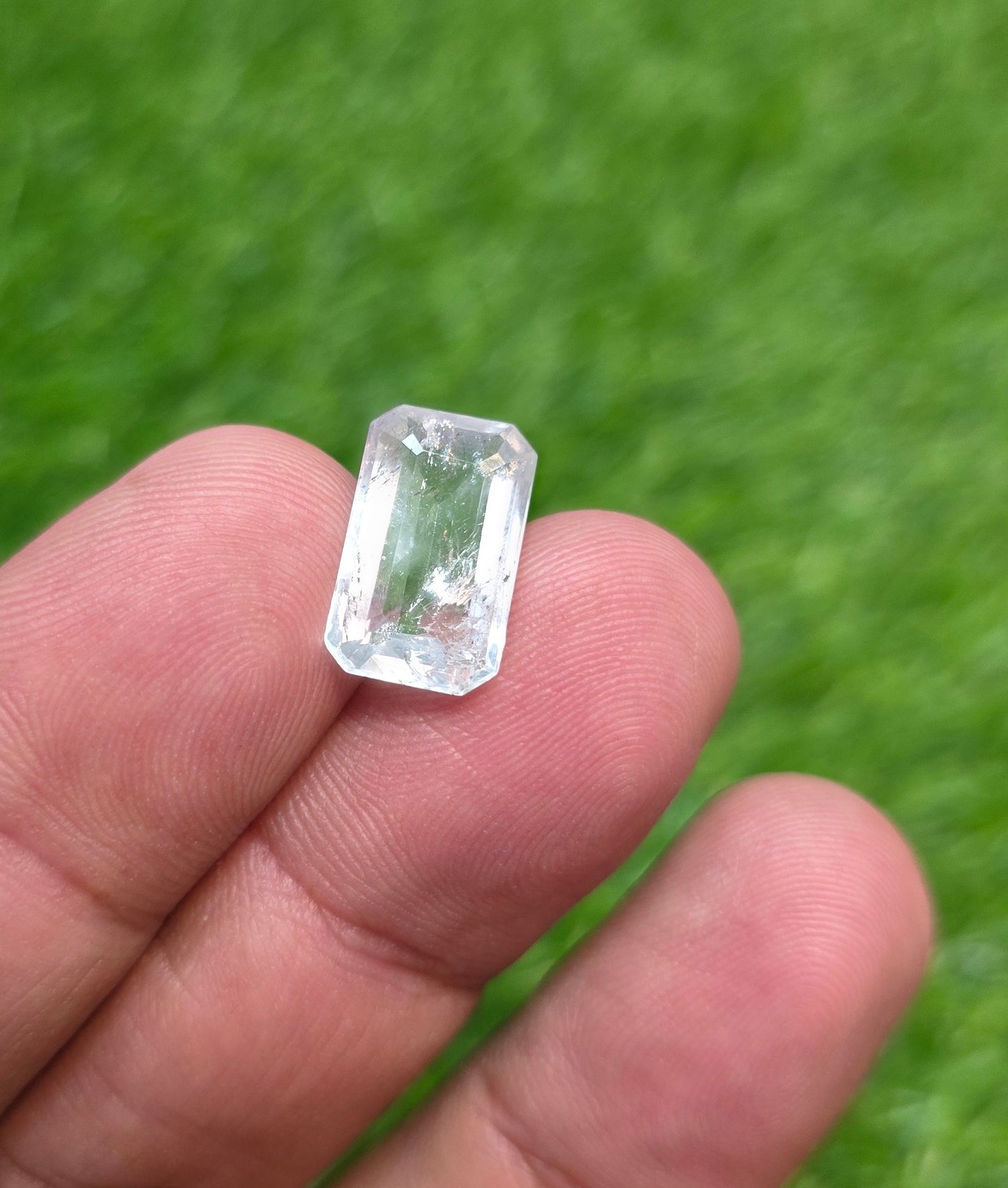 Premium Quality Aquamarine Stone