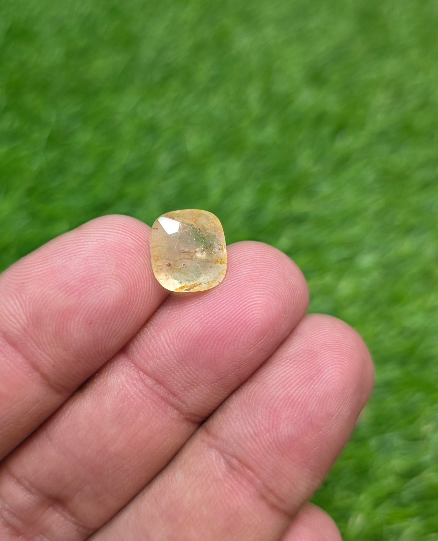Premium Quality Ceylon Topaz Stone