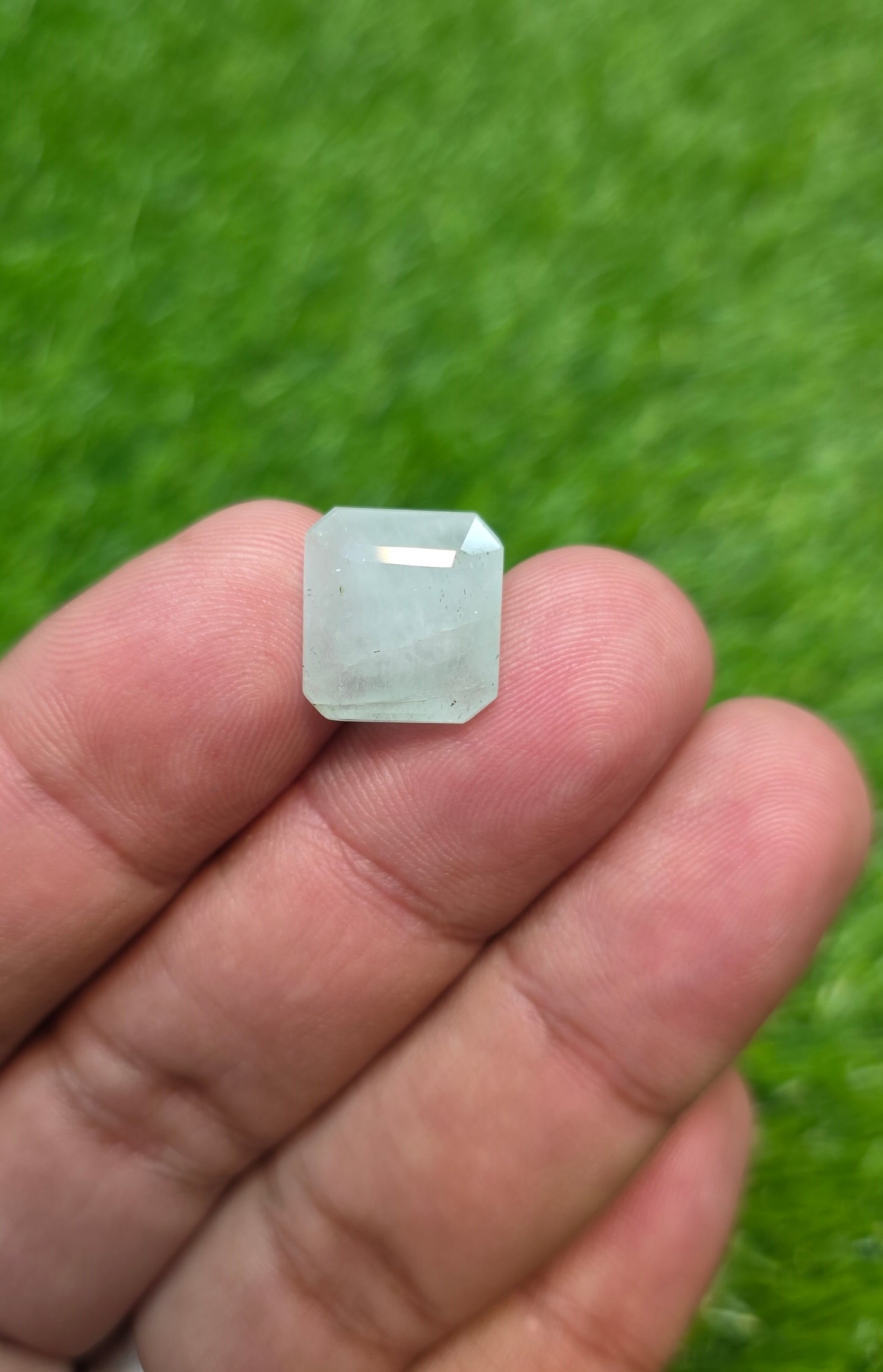 Premium Quality Aquamarine Stone