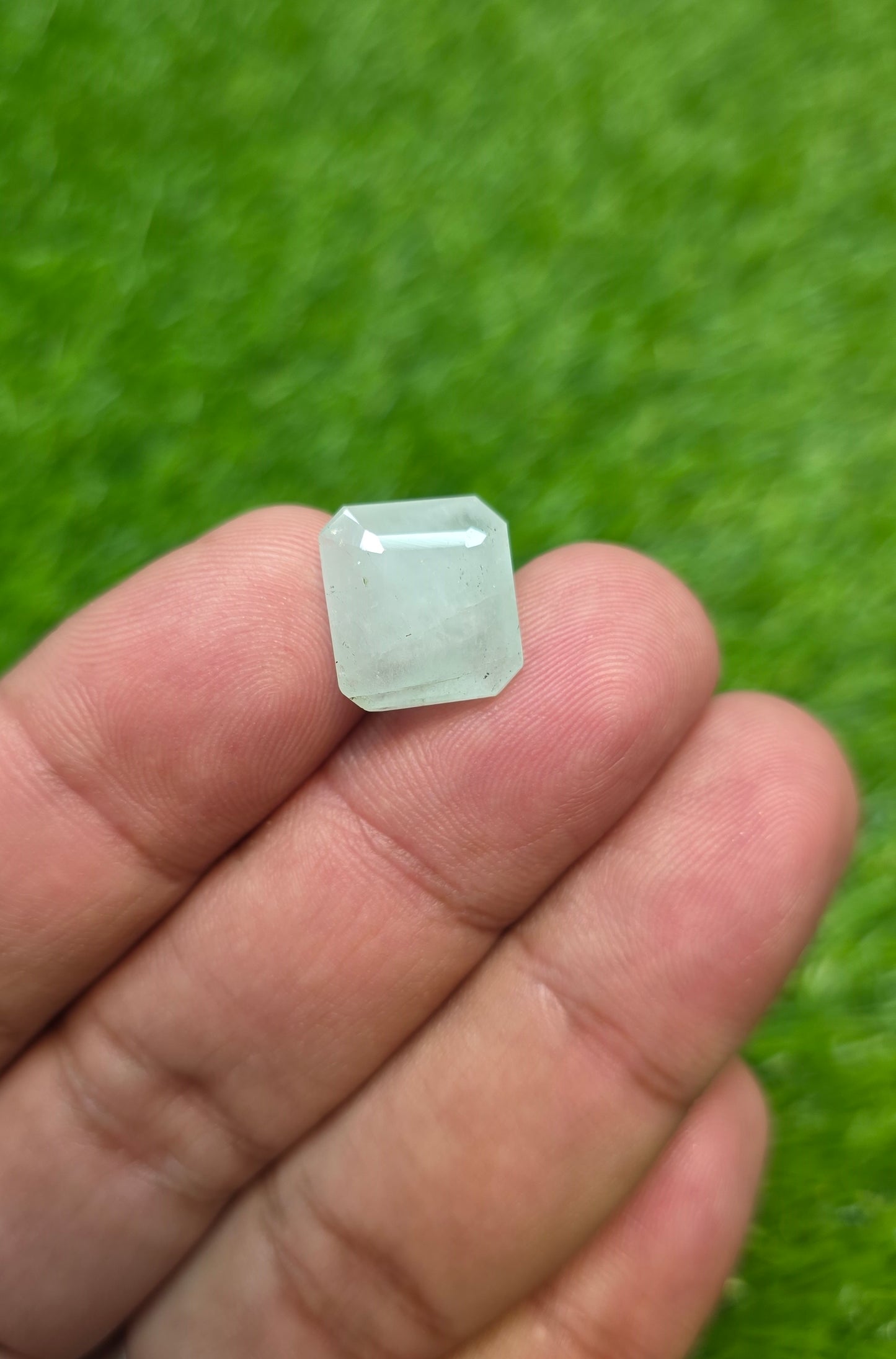 Premium Quality Aquamarine Stone