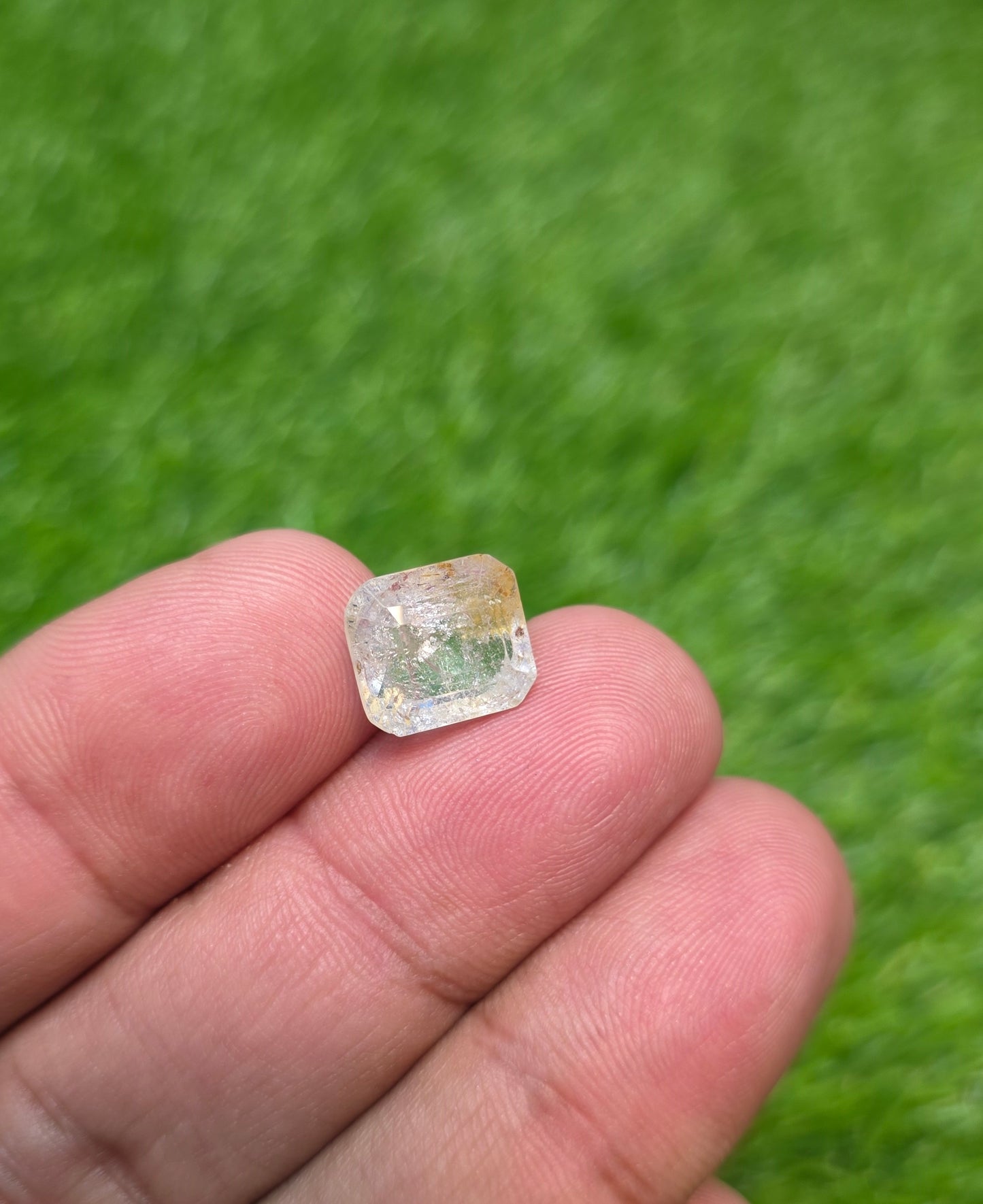 Premium Quality Ceylon Topaz Stone