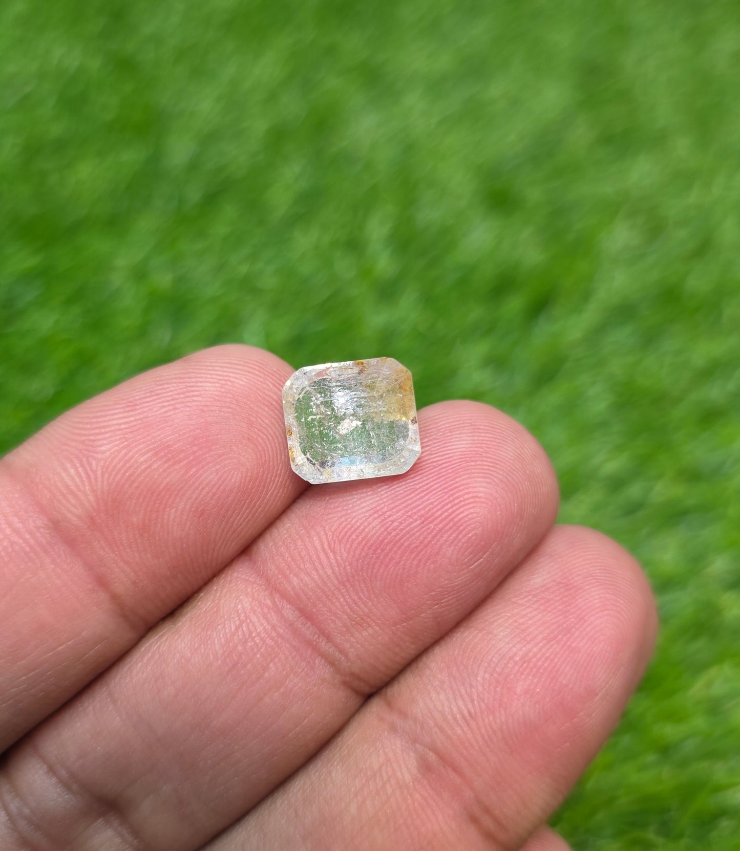 Premium Quality Ceylon Topaz Stone