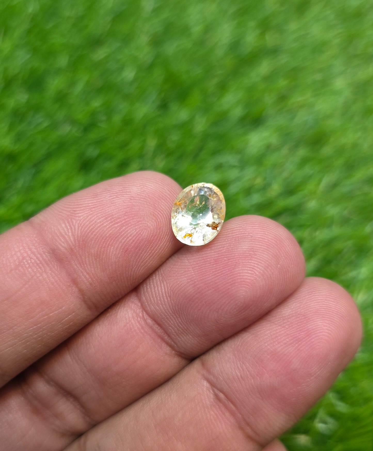 Premium Quality Ceylon Topaz Stone