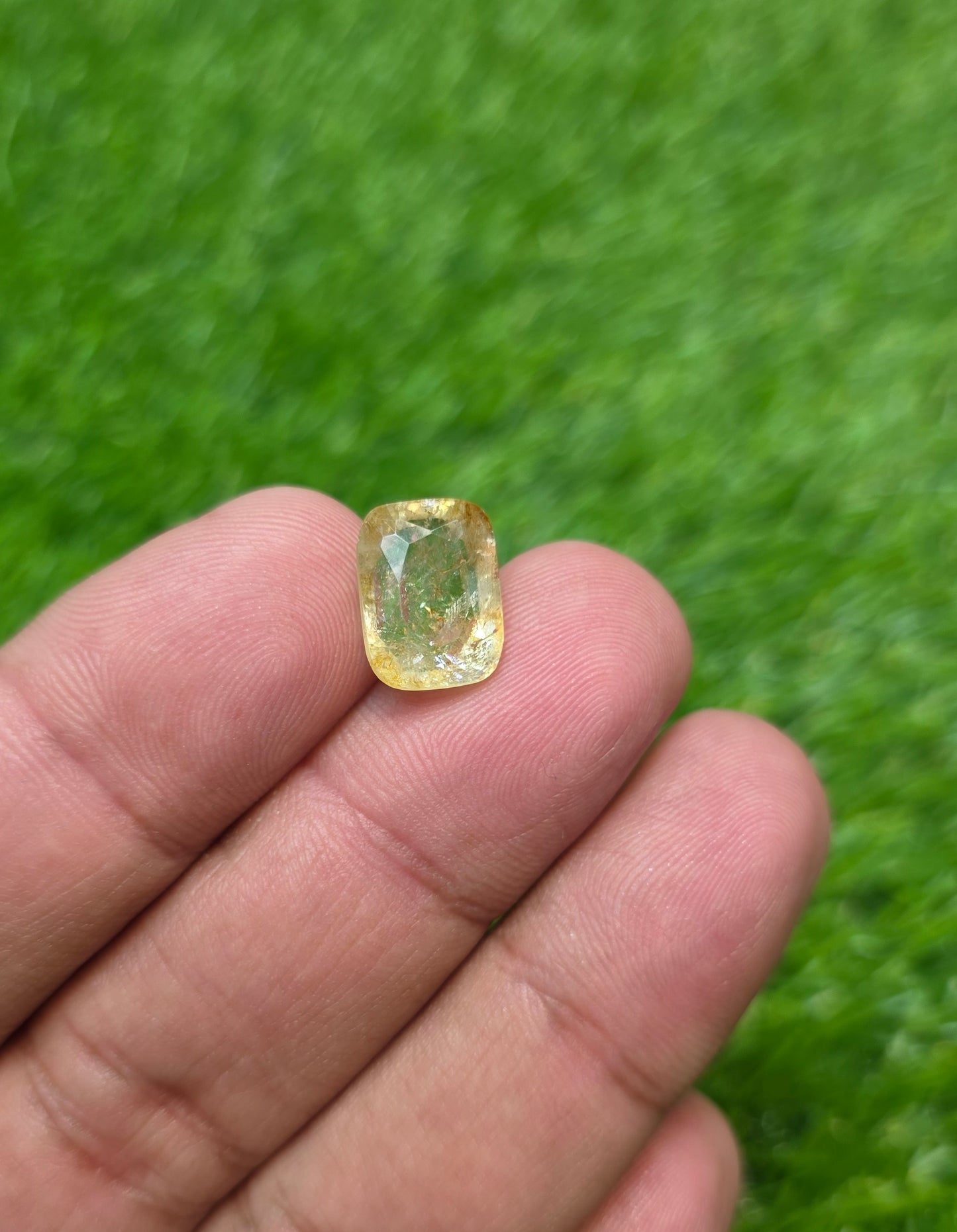 Premium Quality Ceylon Topaz Stone