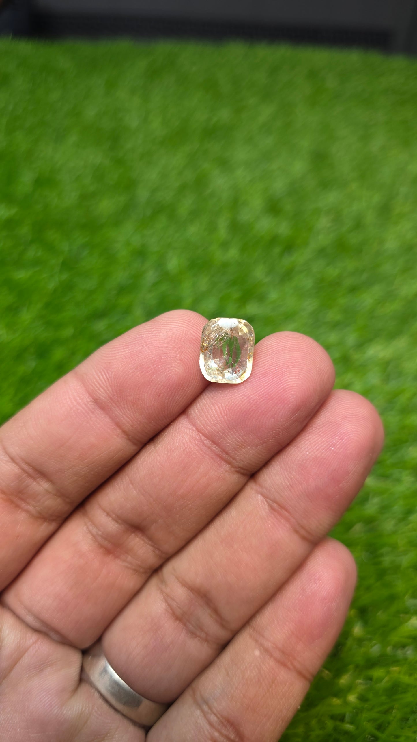 Premium Quality Ceylon Topaz Stone