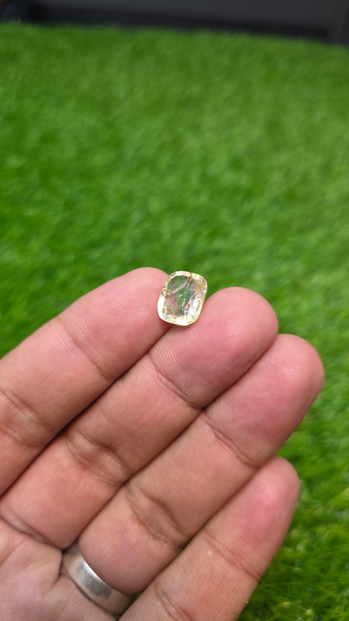 Premium Quality Ceylon Topaz Stone