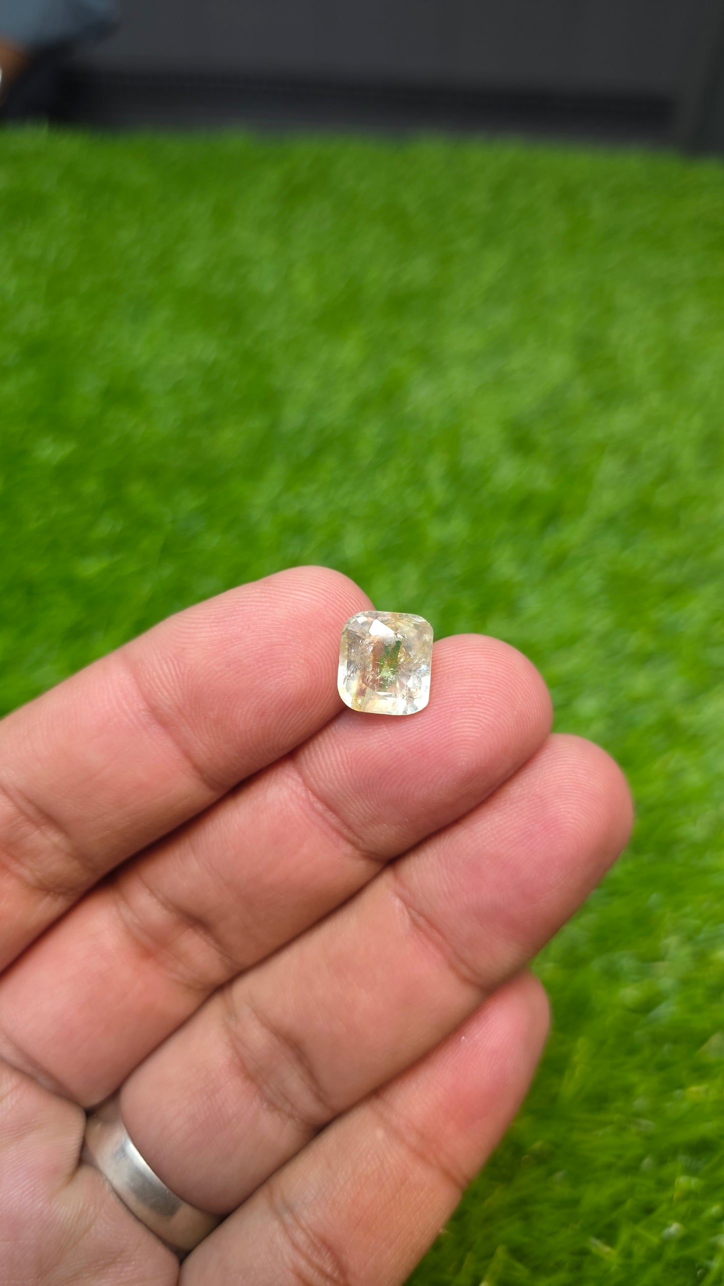 Premium Quality Ceylon Topaz Stone