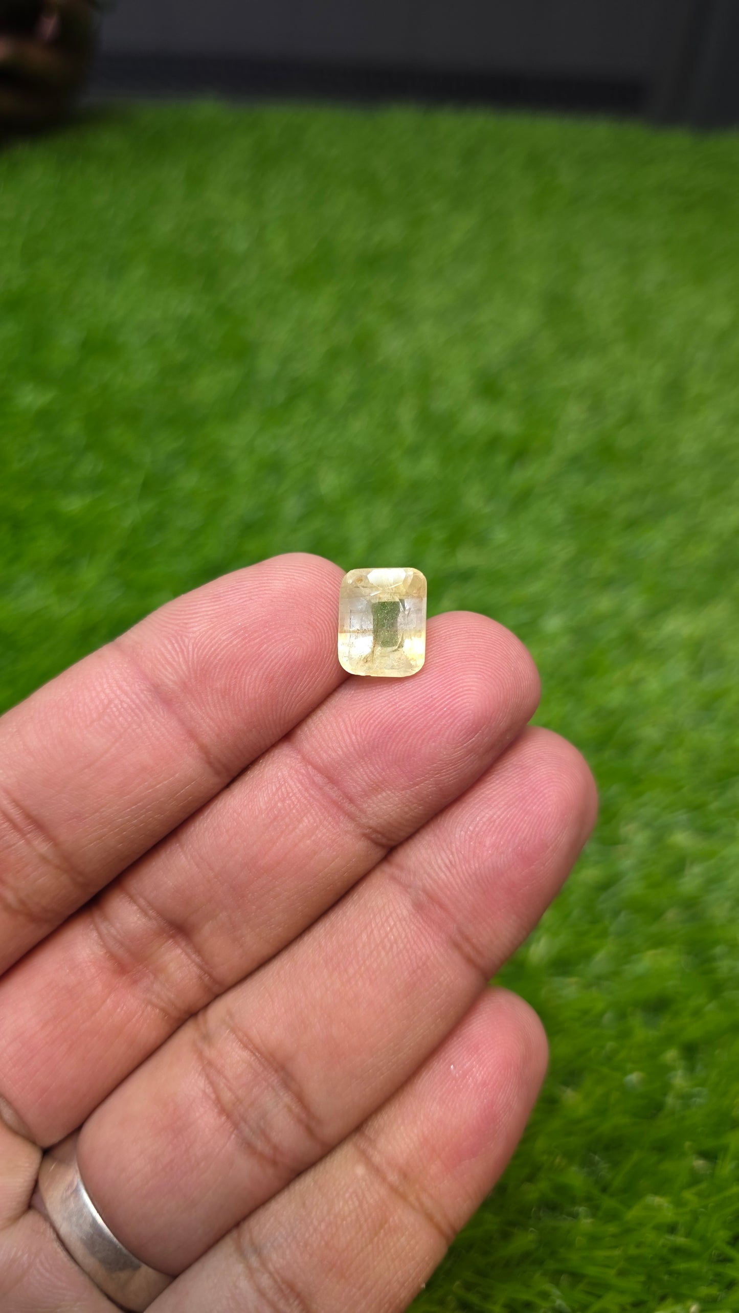 Premium Quality Ceylon Topaz Stone