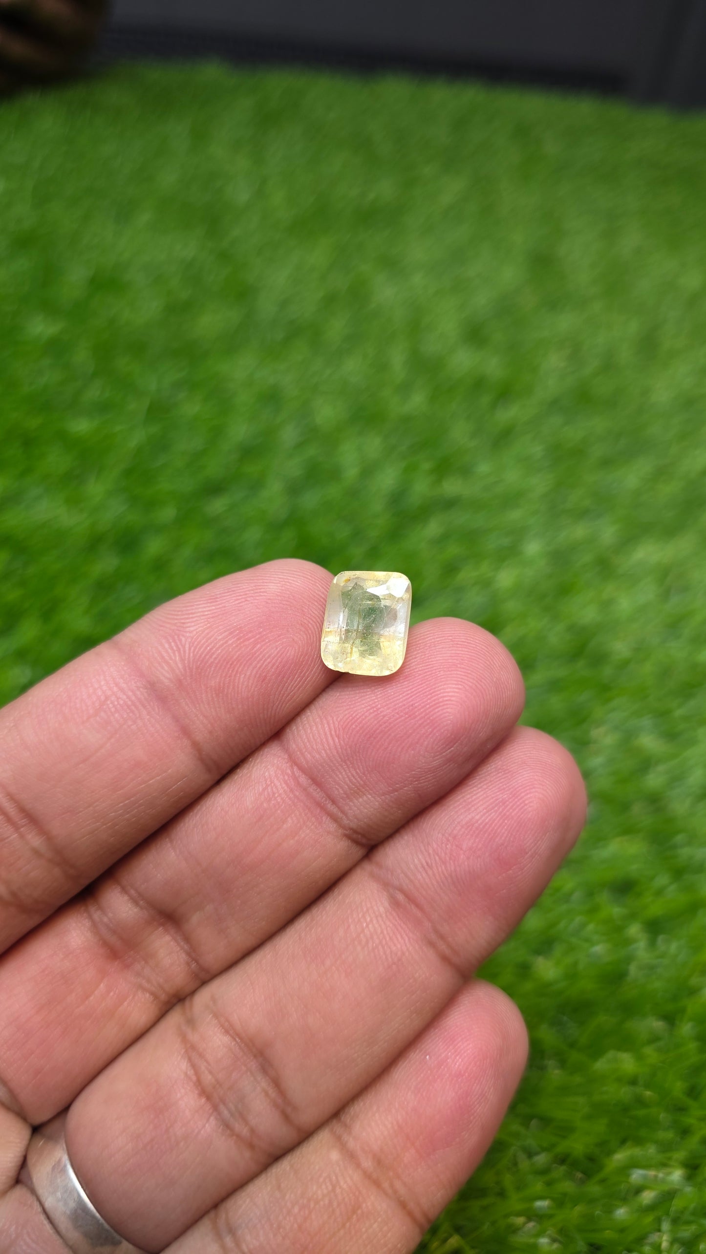 Premium Quality Ceylon Topaz Stone