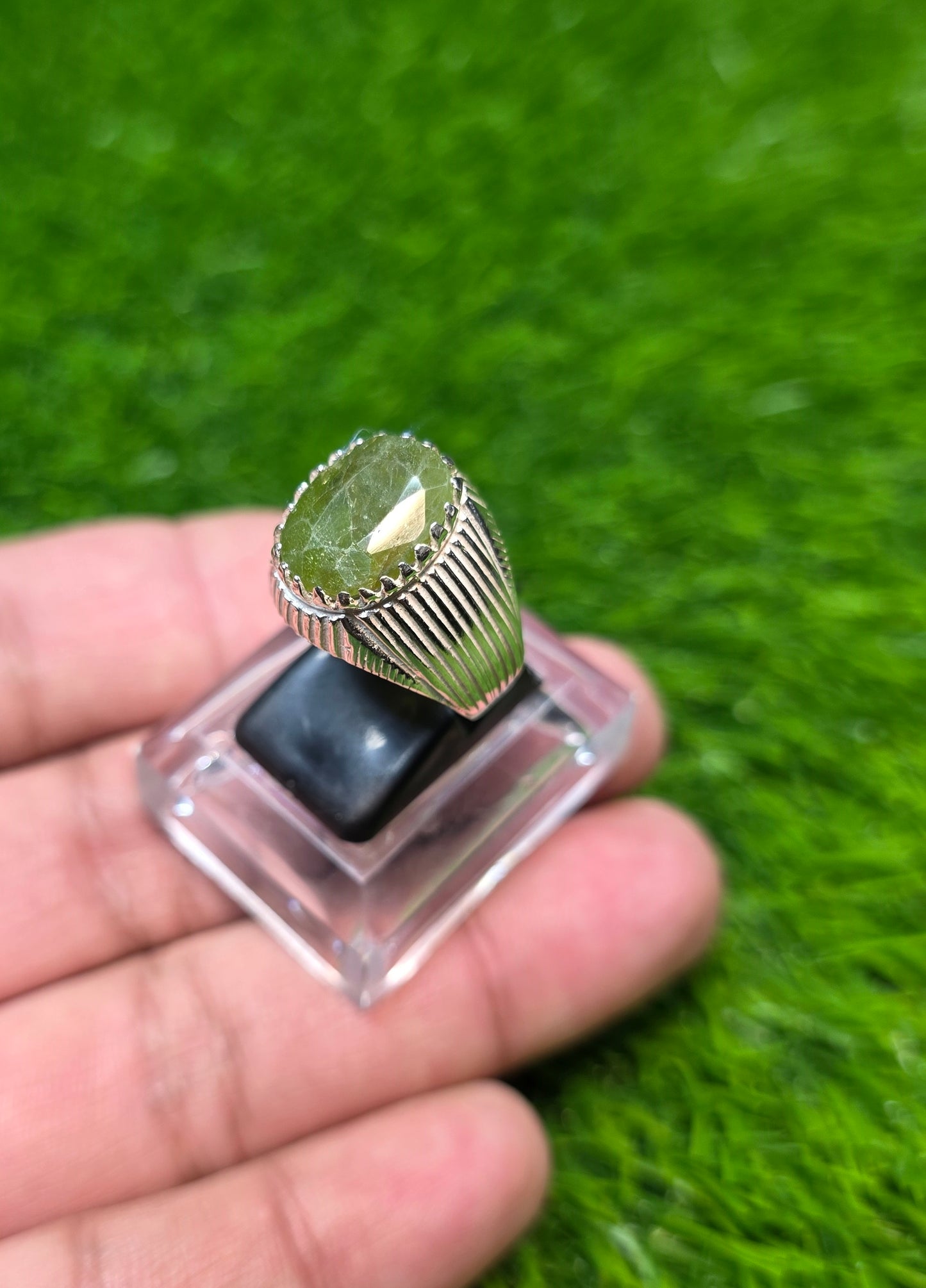 Premium Quality Peridot Ring