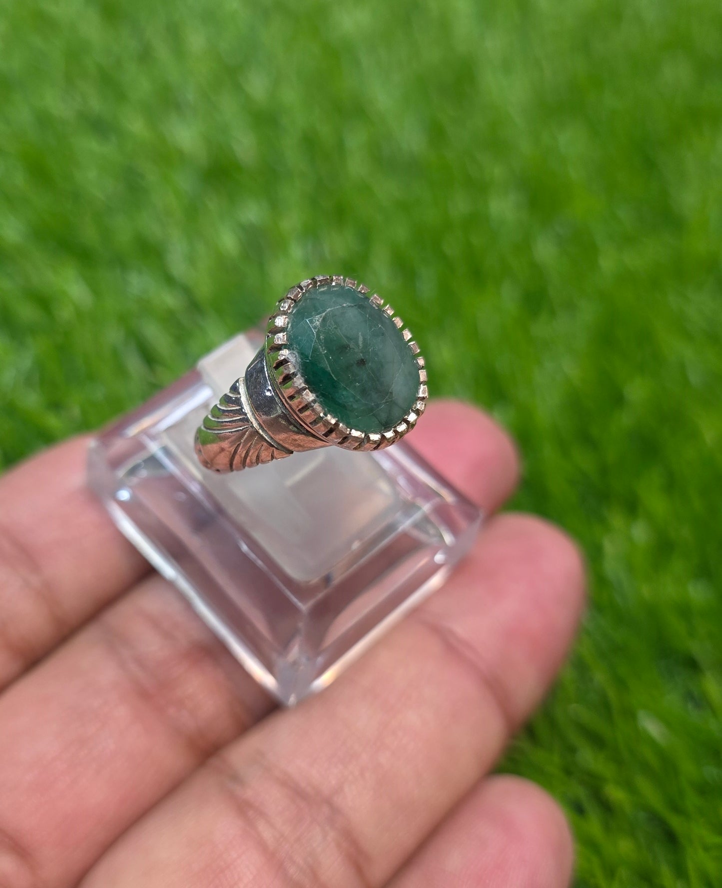 Premium Quality Zamurd Ring