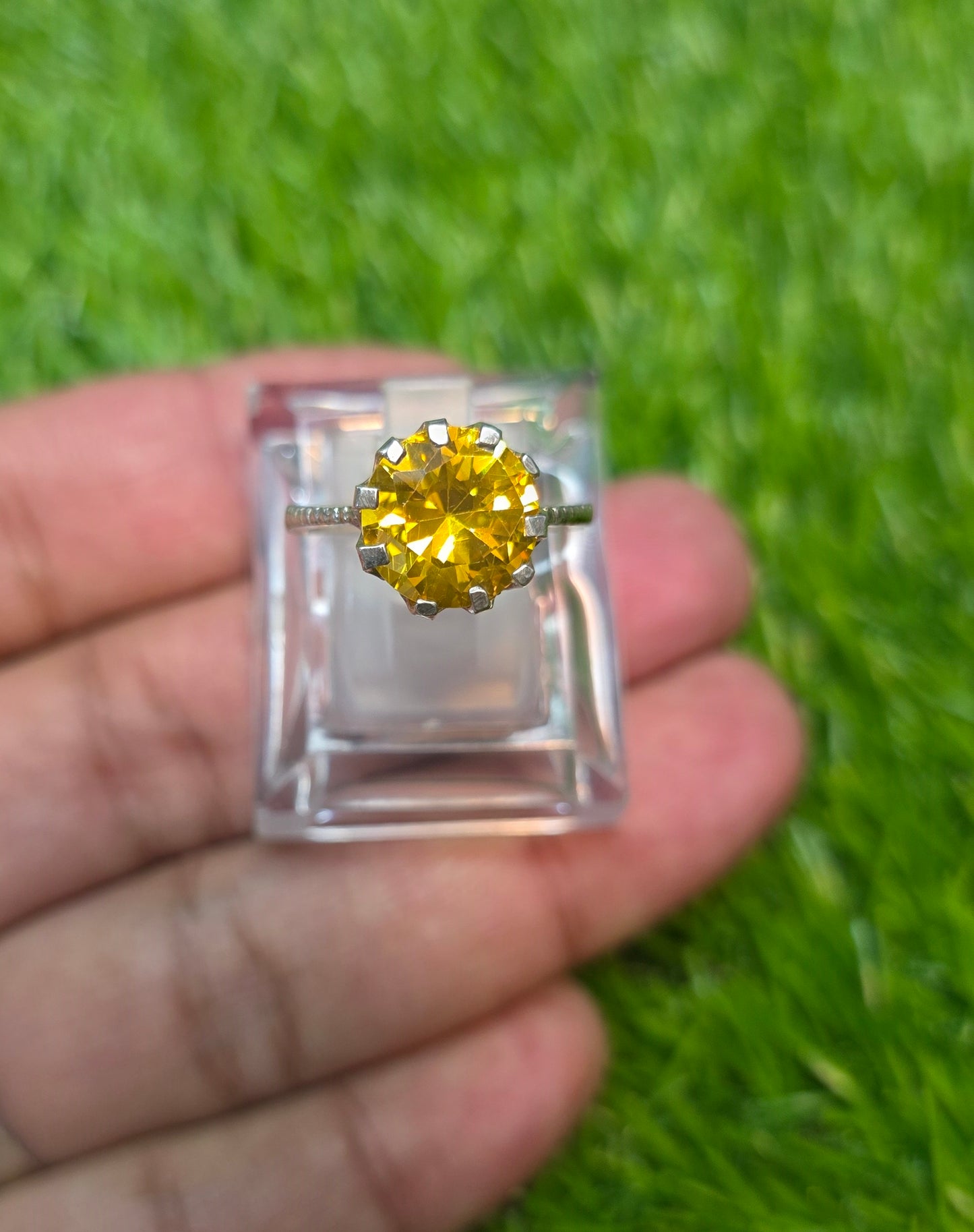 Premium Quality Zircon Ring