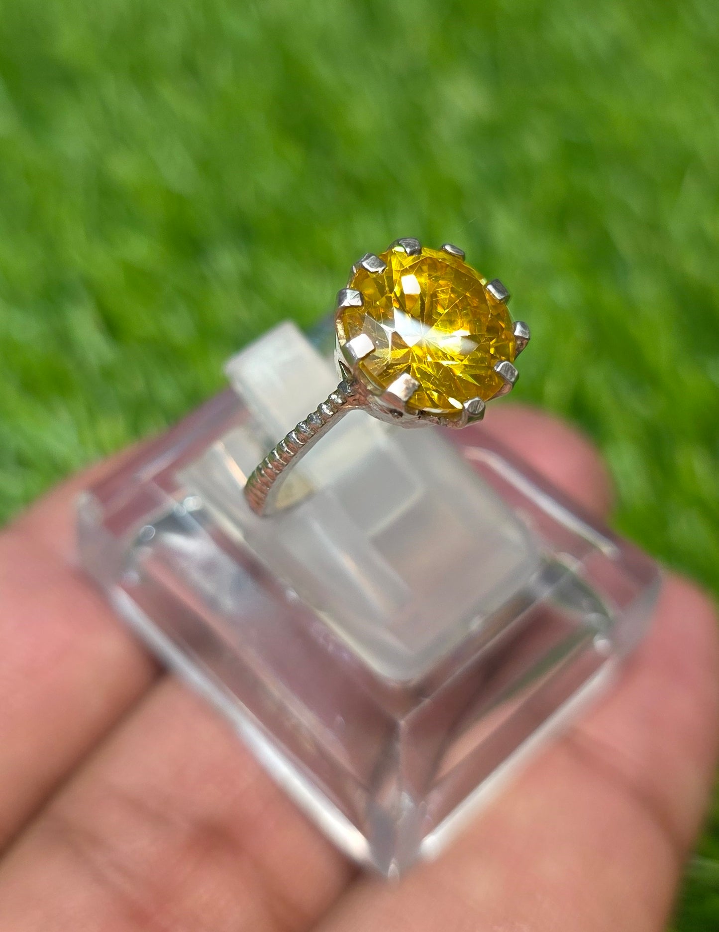 Premium Quality Zircon Ring