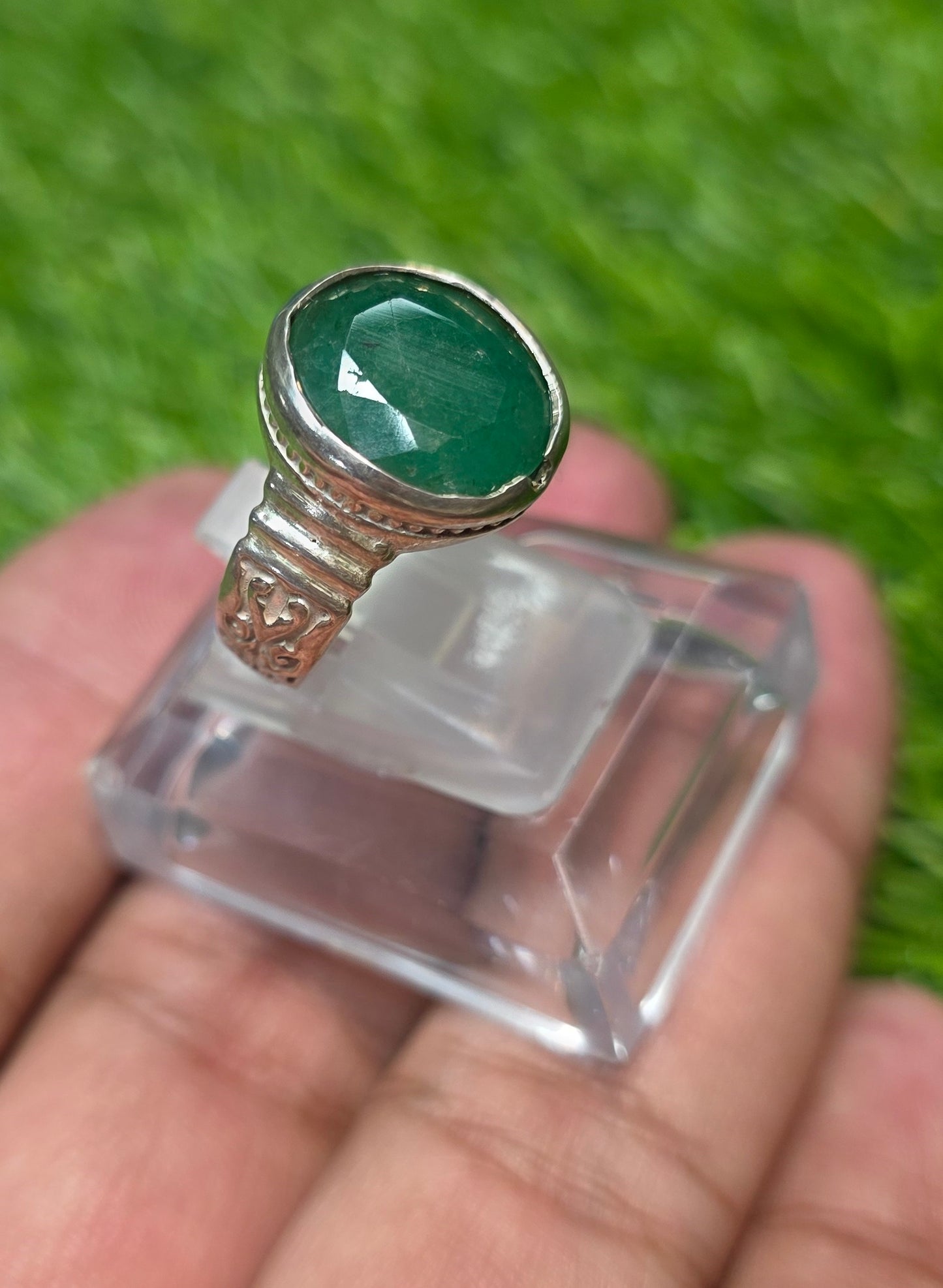 Premium Quality Zamurd Ring
