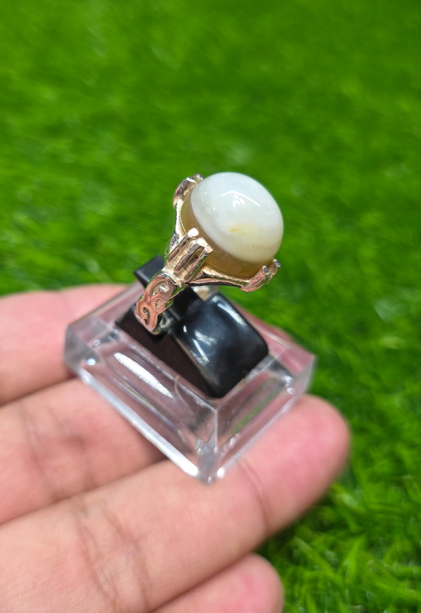 Premium Quality Eye Aqeeq Ring