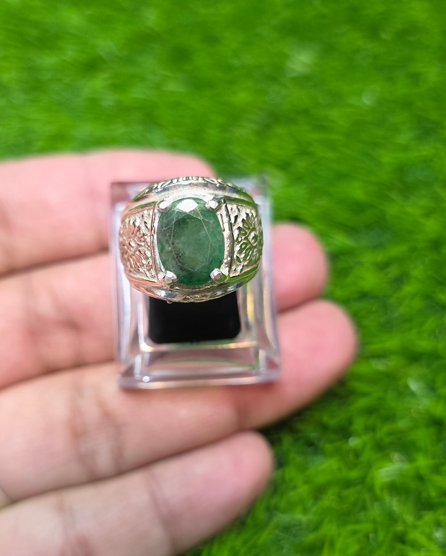 Premium Quality Zamurd Ring