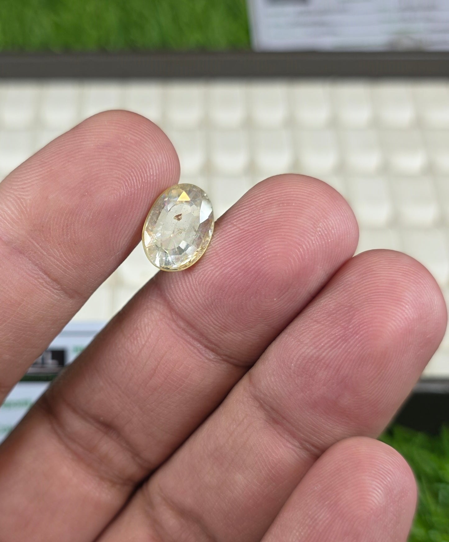 Natural White Pukhraj Stone With Lab Certificate