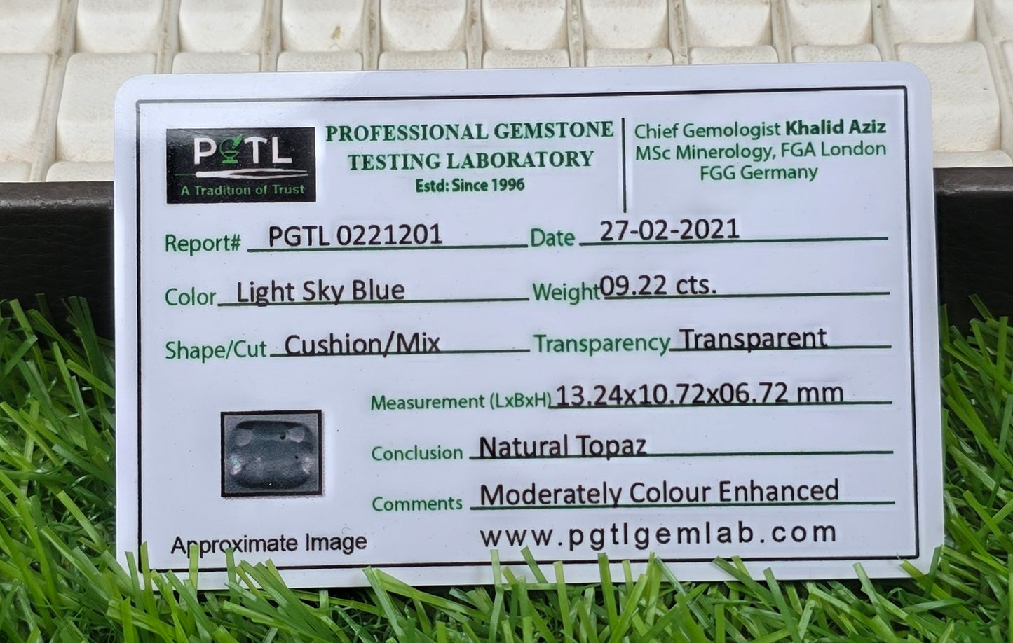 Natural Pukhraj Stone With Lab Certificate